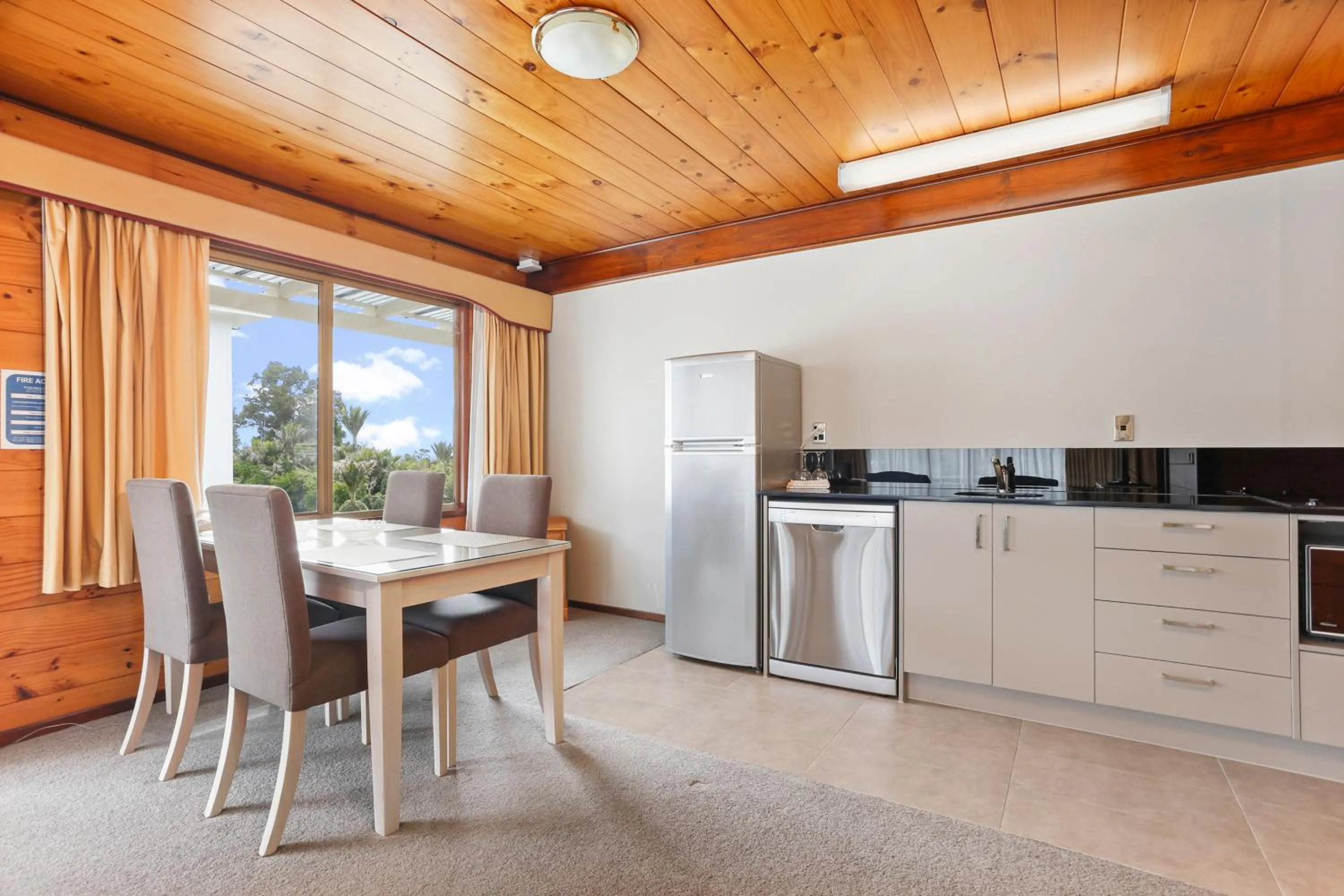 Kitchen or kitchenette in Waitakere Resort & Spa