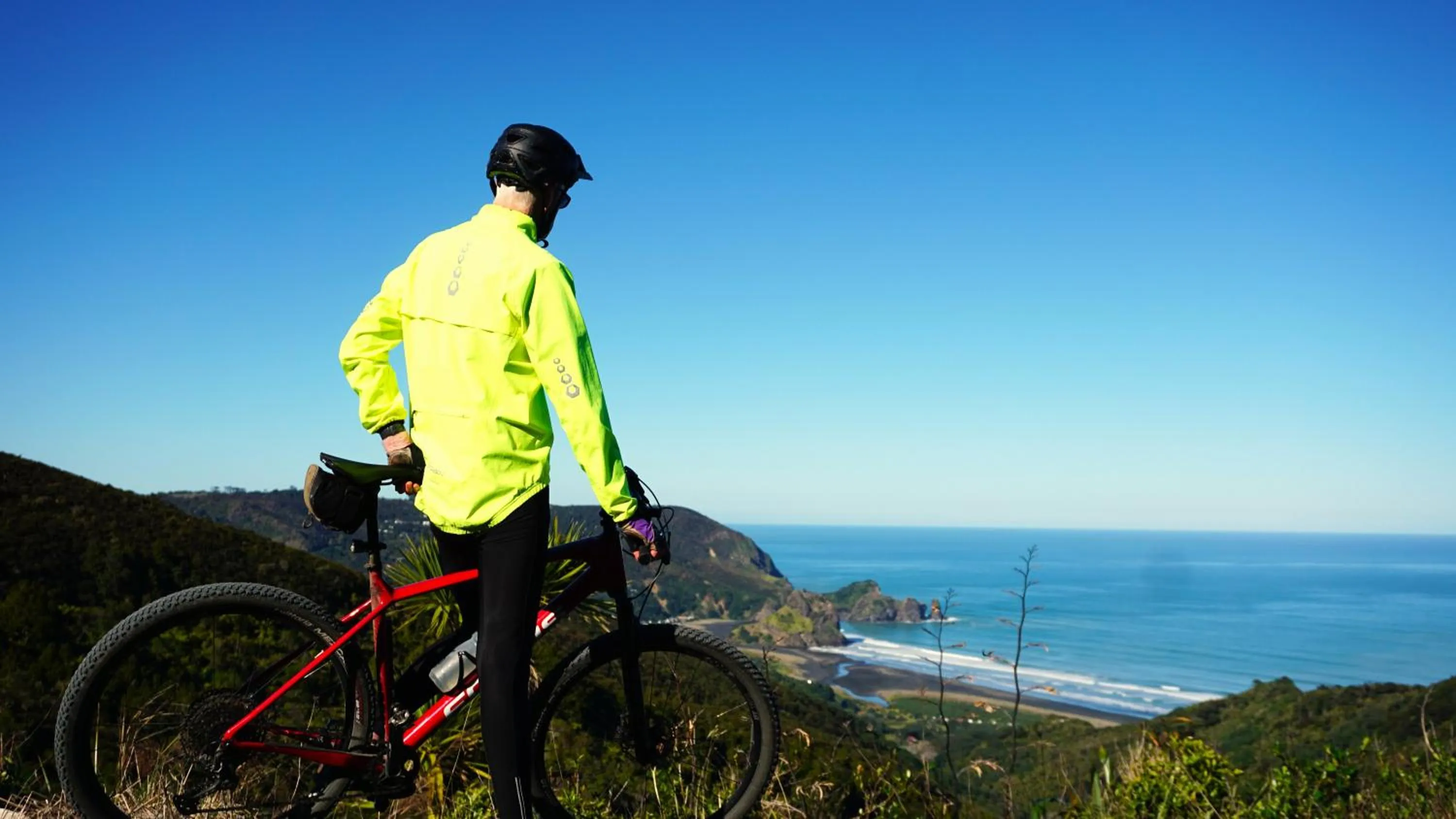 Cycling in Waitakere Resort & Spa
