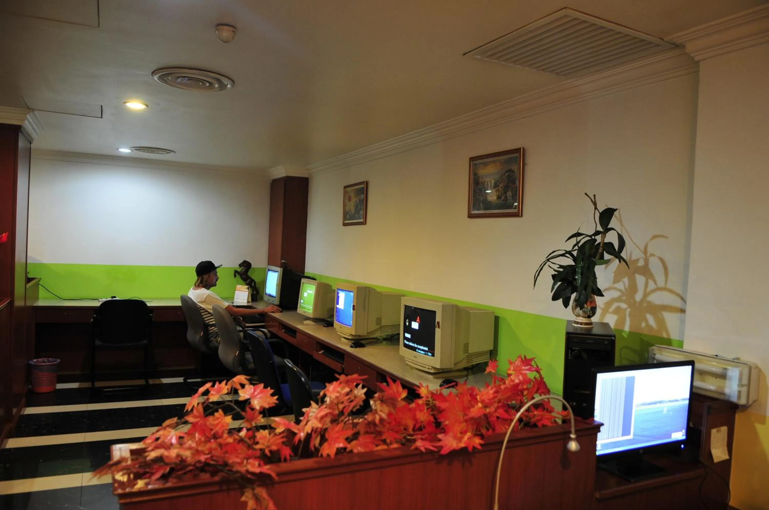 Lobby or reception in Hotel China Town 2