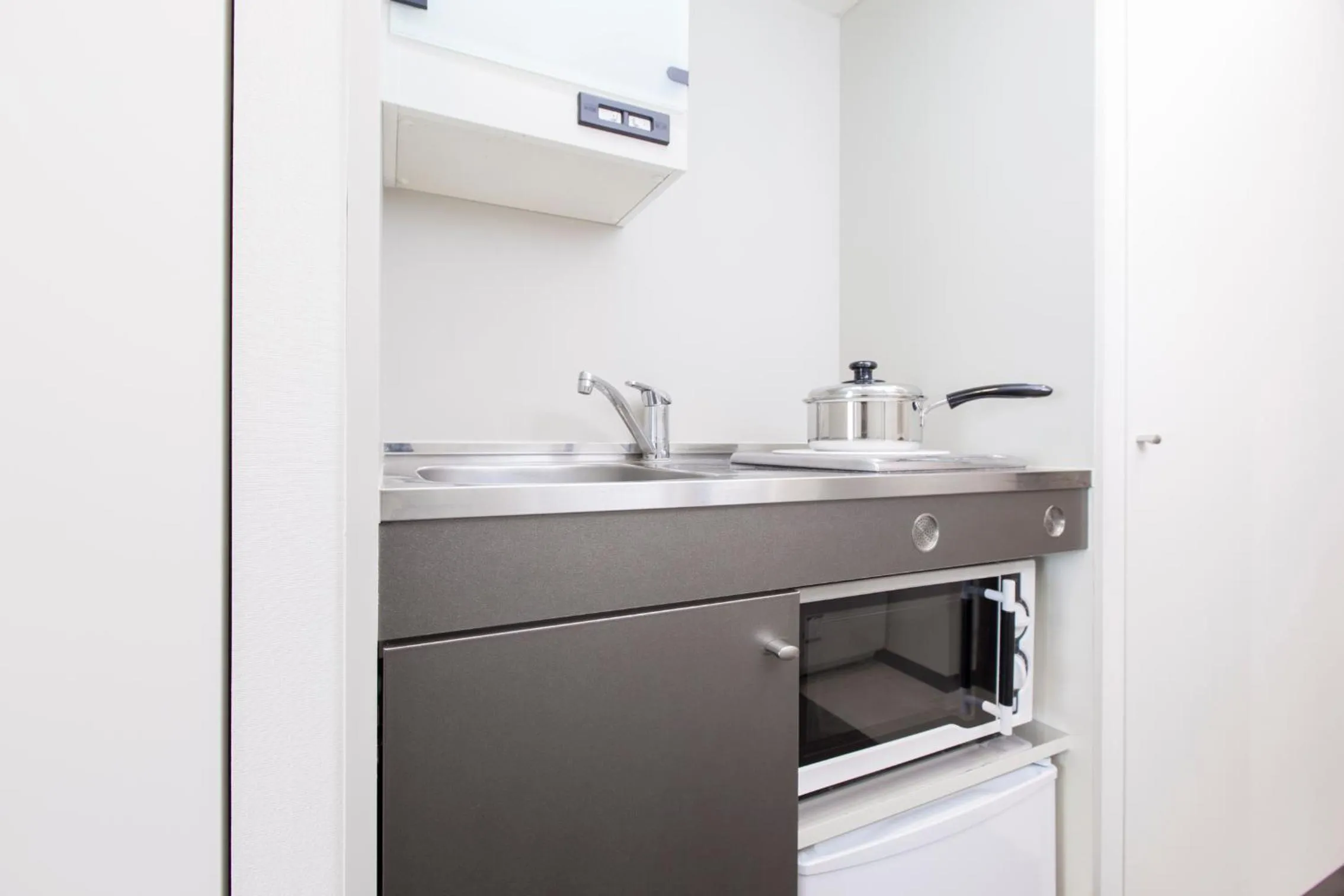 kitchen in Tokyu Stay Yotsuya - Shinjuku Area