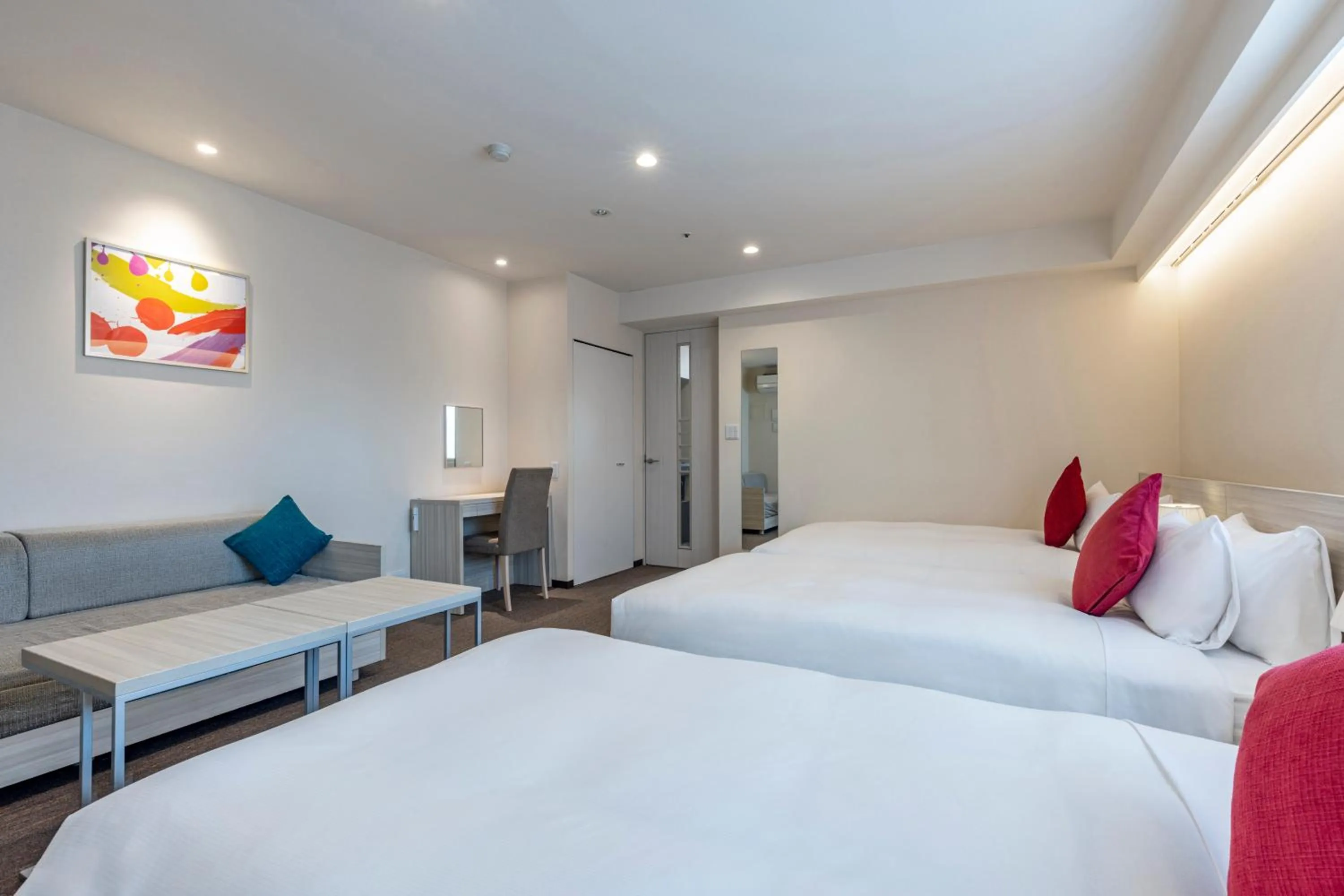 Bed in Tokyu Stay Yotsuya - Shinjuku Area