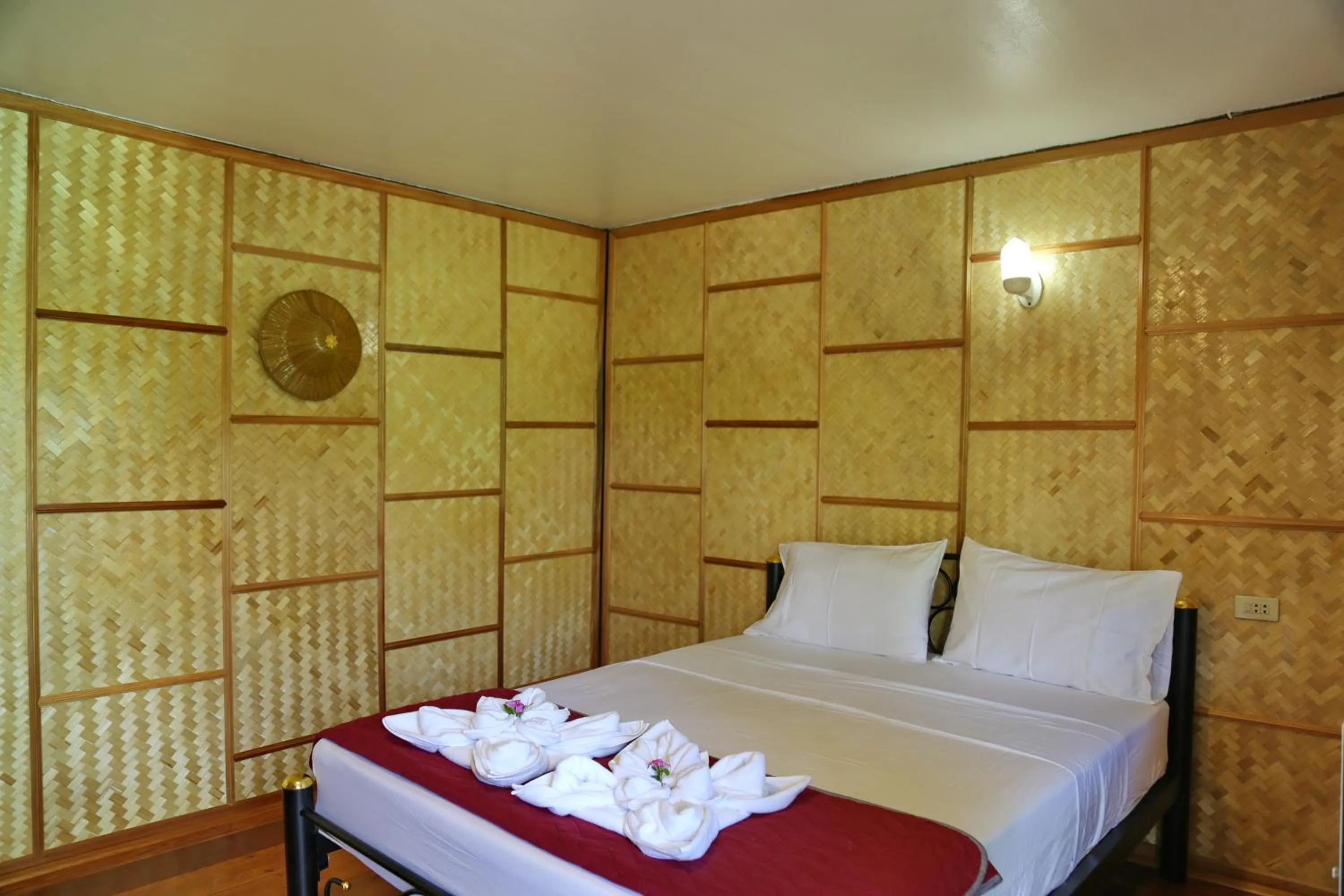 Bed in TP Hut Bungalows