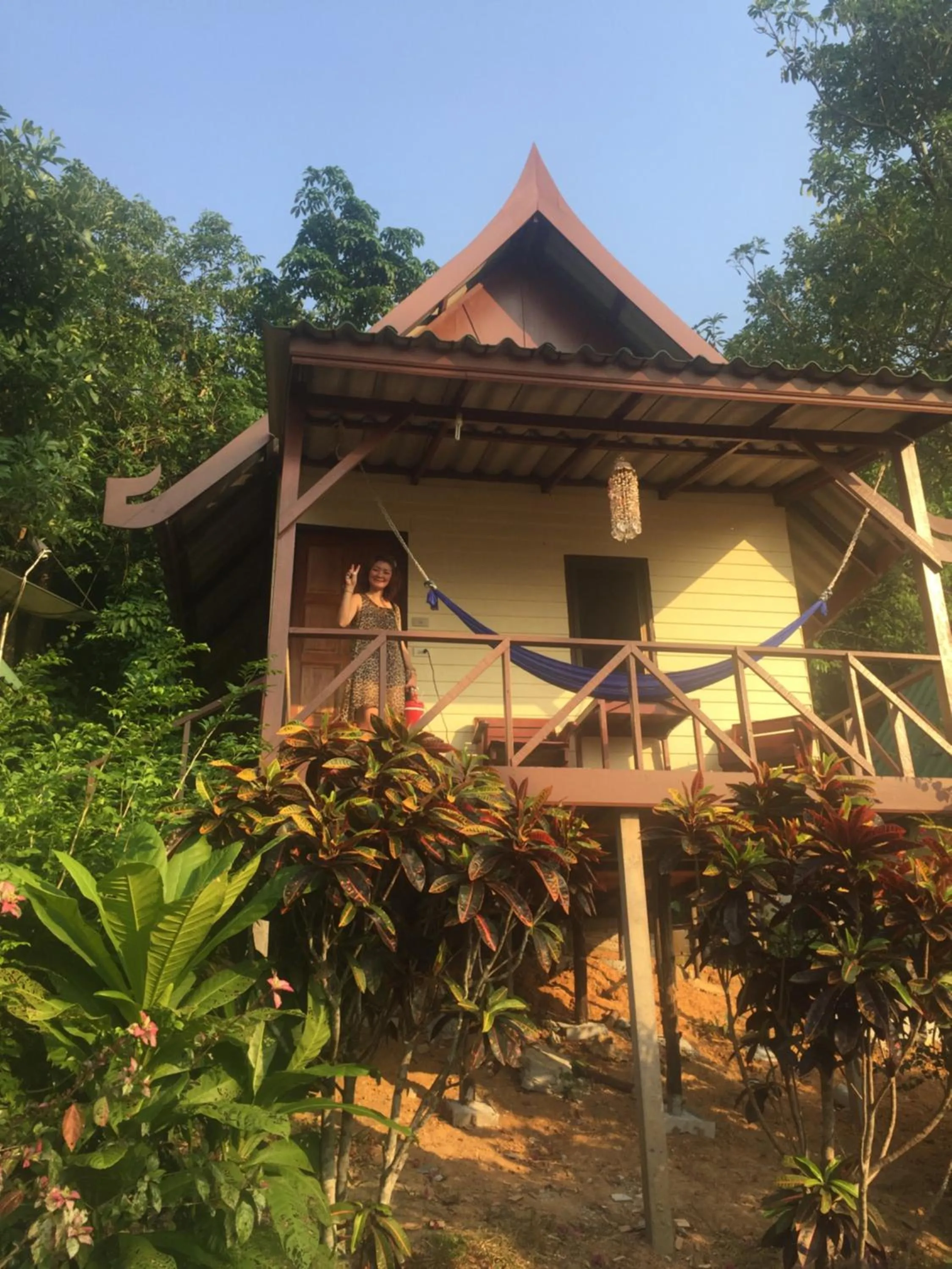 TP Hut Bungalows