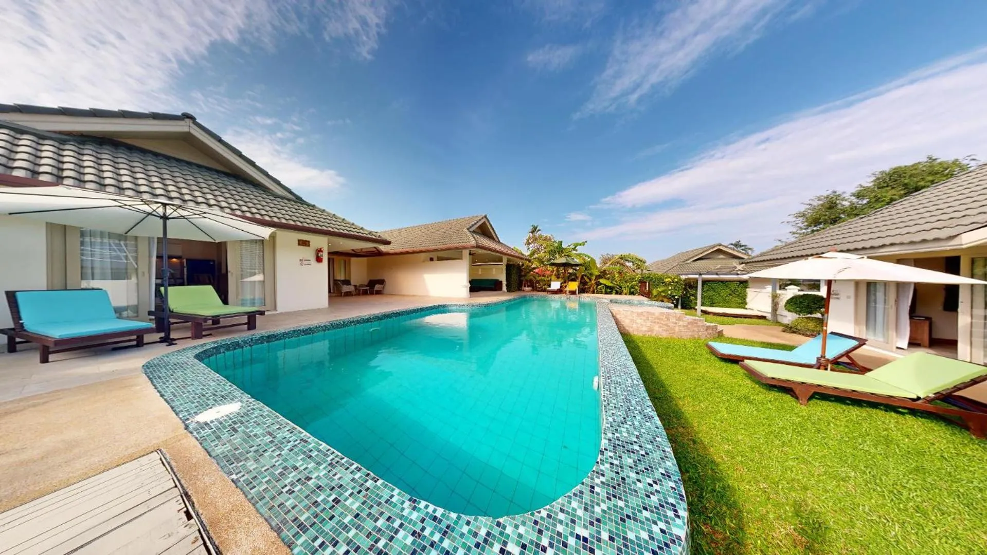 Swimming pool in Idyllic Samui Beach Villa Resort