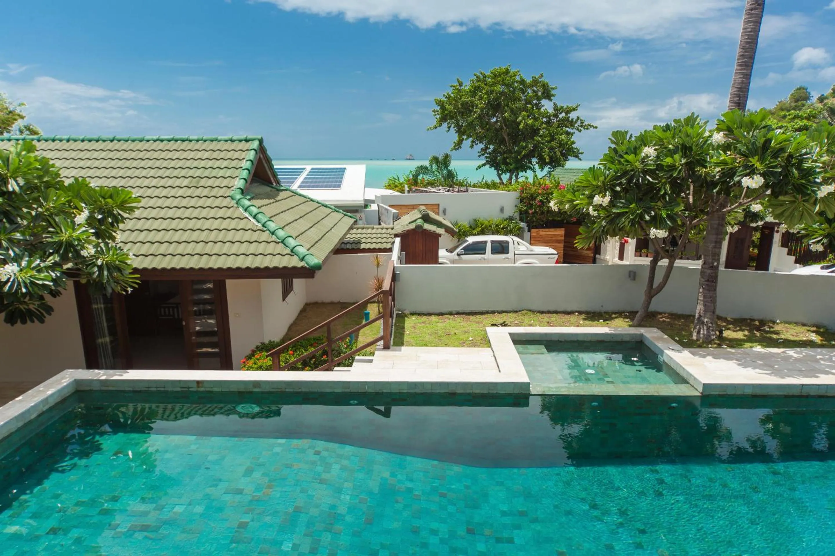 Day in Idyllic Samui Beach Villa Resort