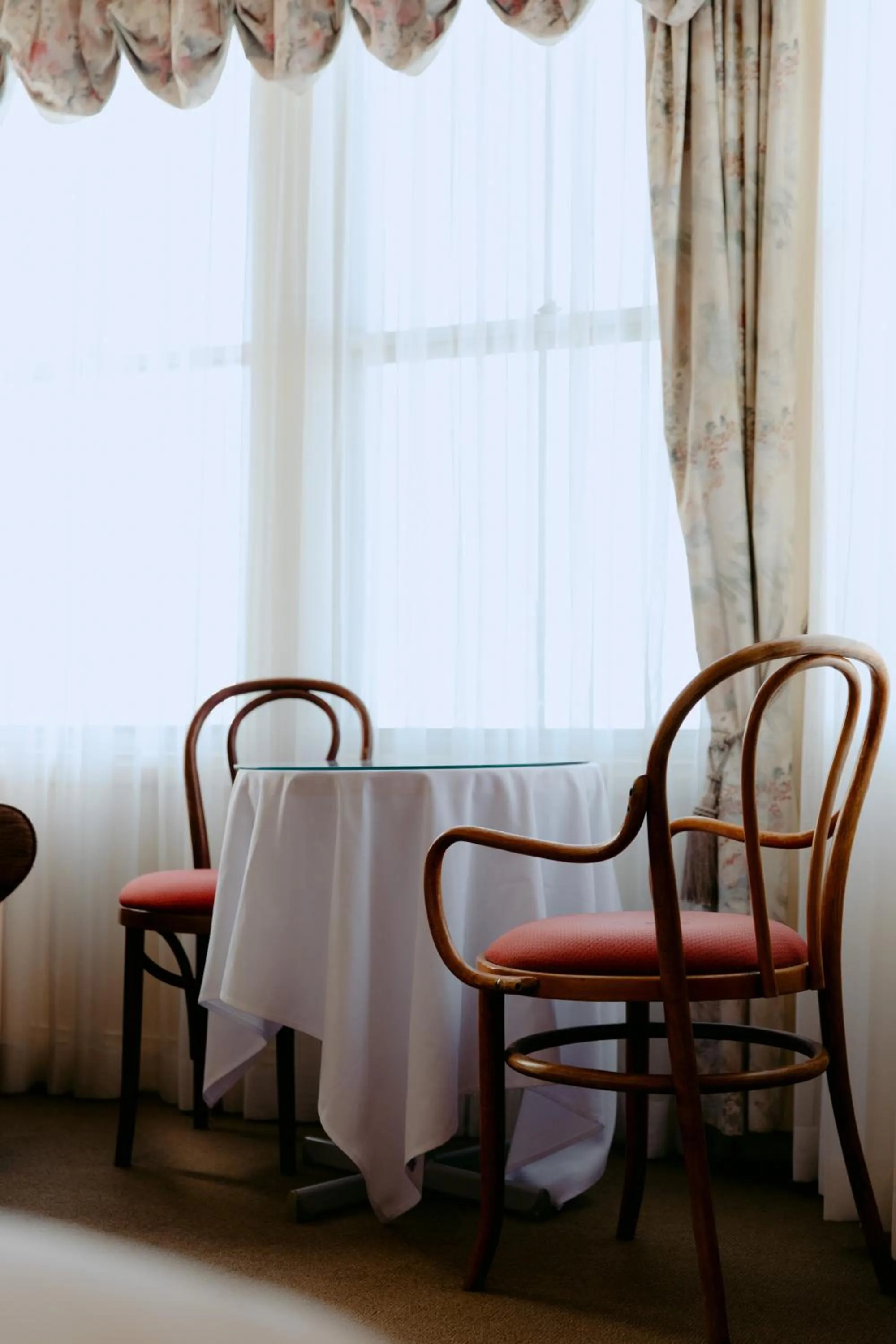 Seating area in Mountain Heritage Hotel