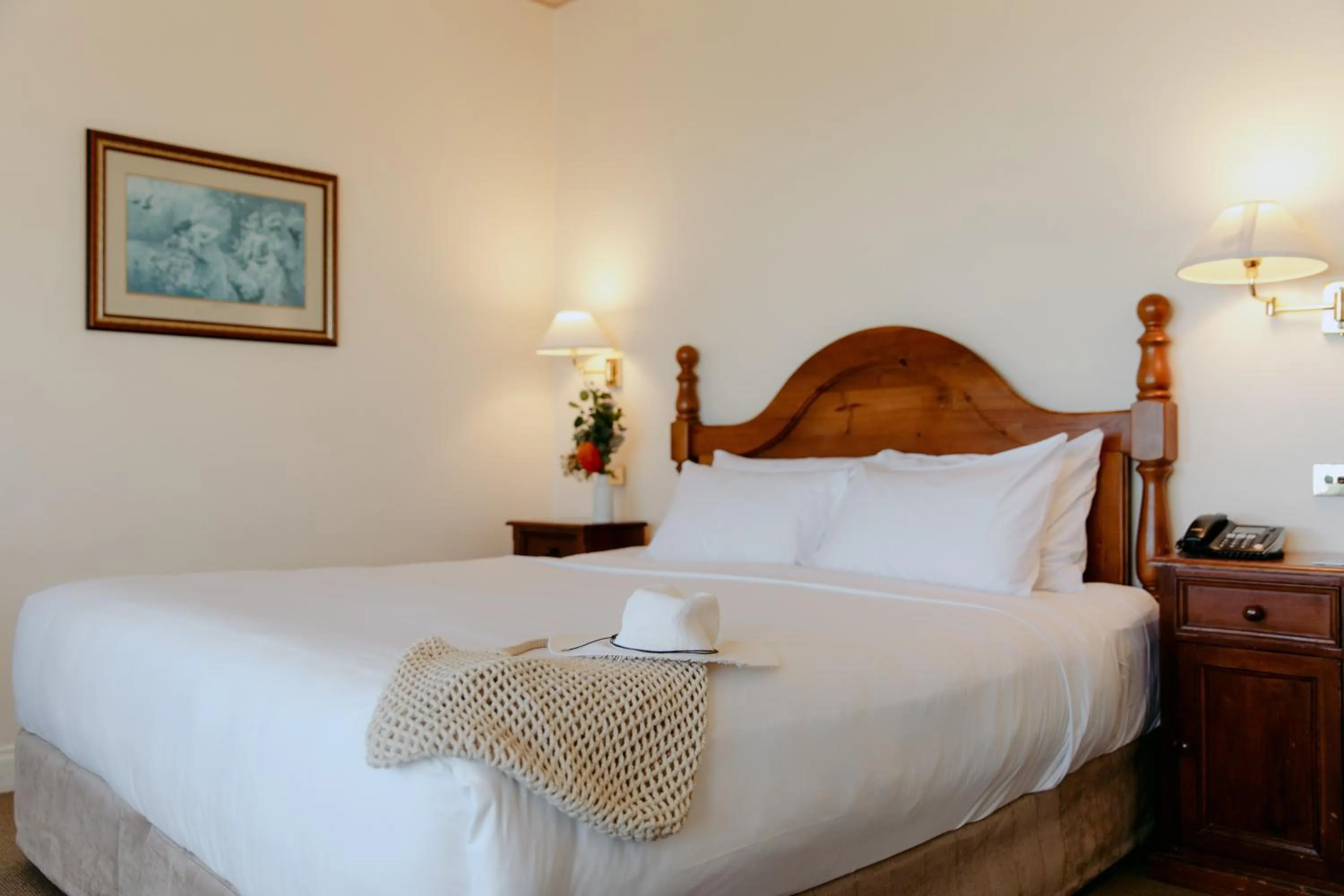 Bed in Mountain Heritage Hotel