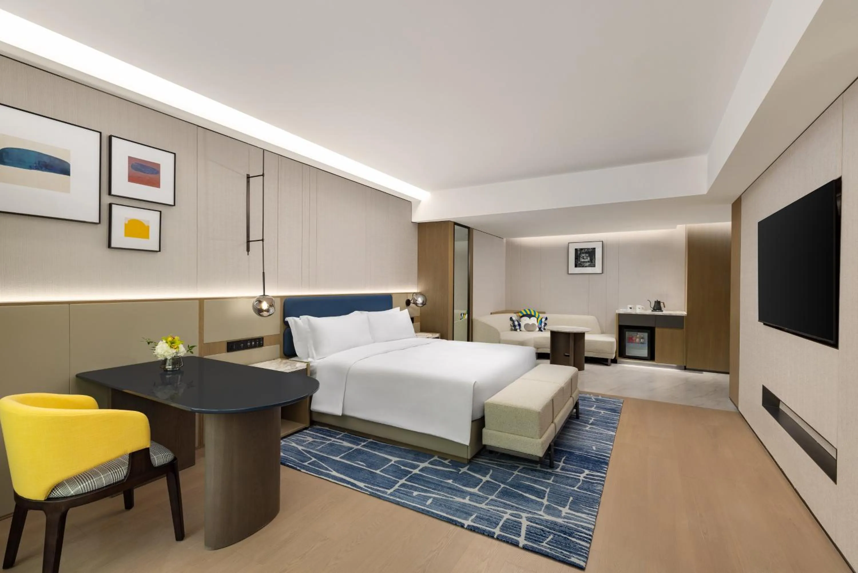 Photo of the whole room, Bed in voco Suzhou Guanqian Street by IHG