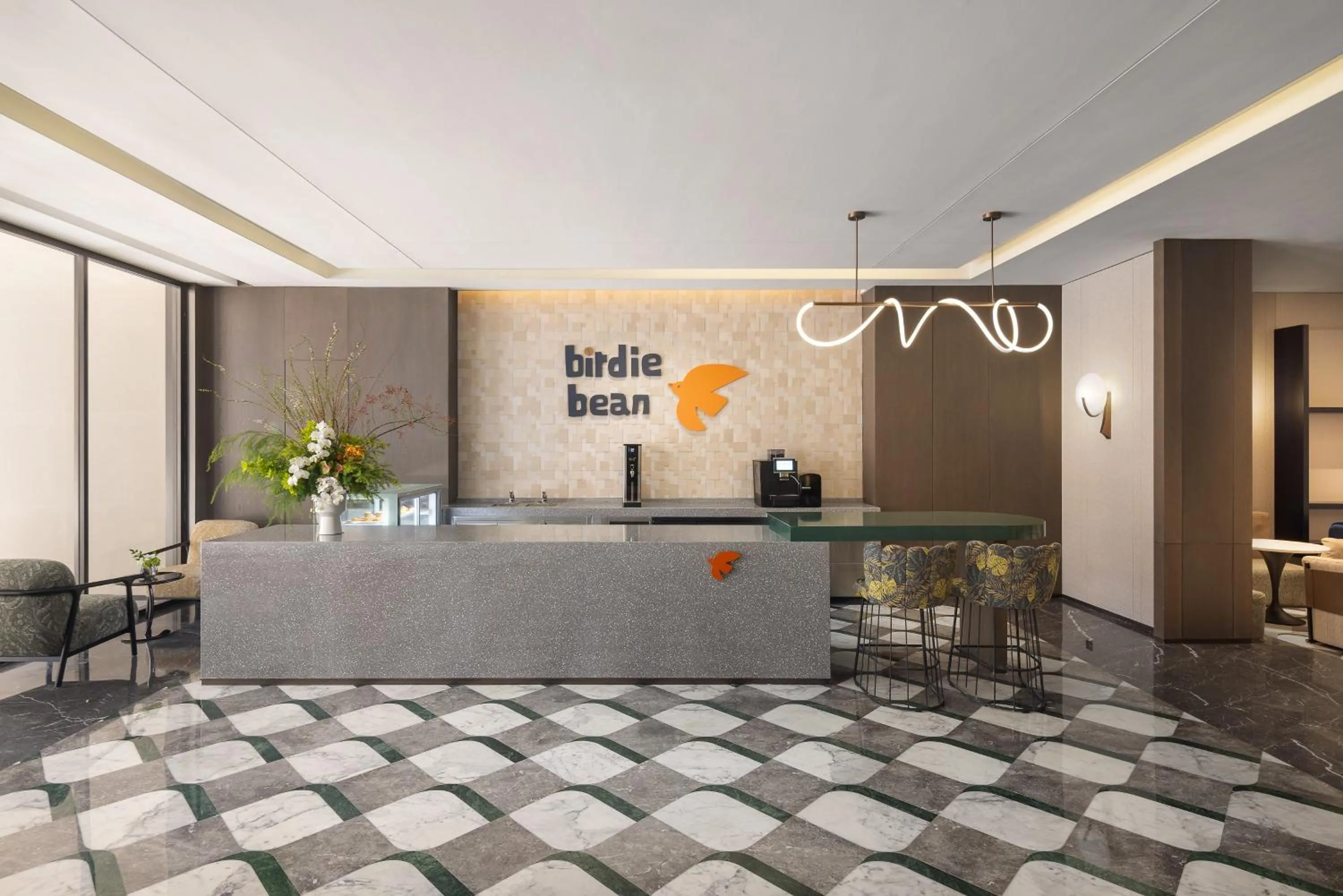 Lounge or bar in voco Suzhou Guanqian Street by IHG