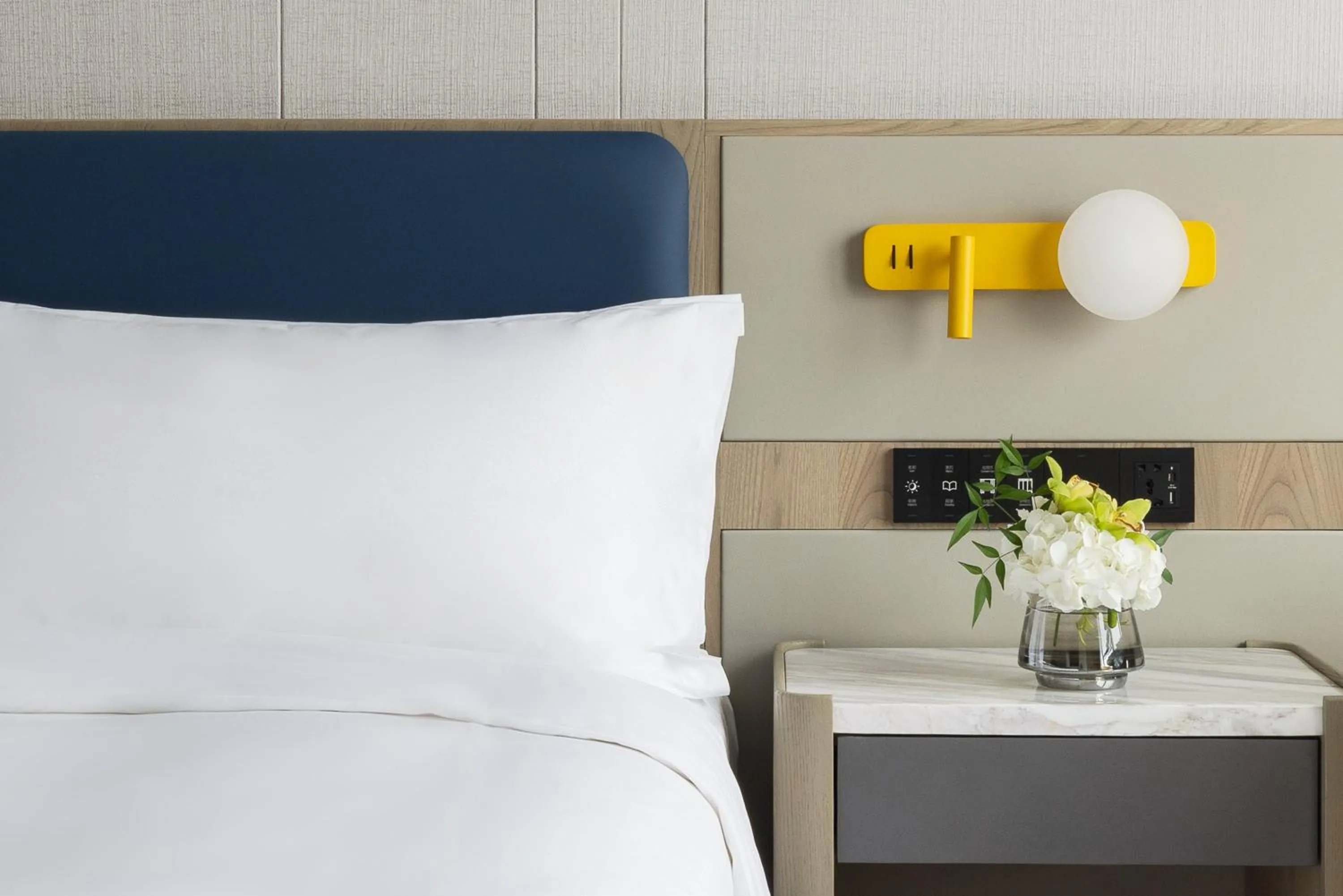 Photo of the whole room, Bed in voco Suzhou Guanqian Street by IHG