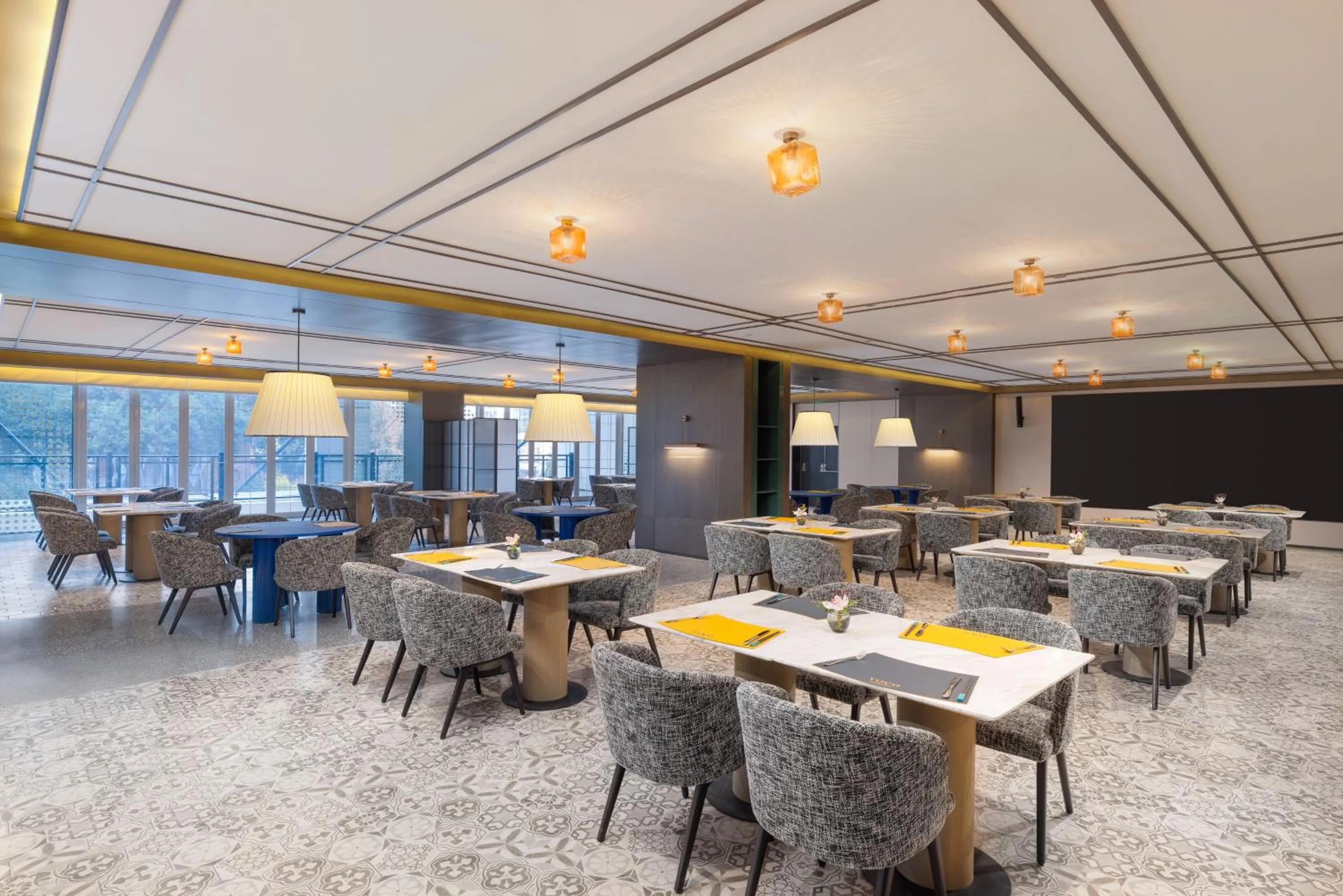 Restaurant/places to eat in voco Suzhou Guanqian Street by IHG