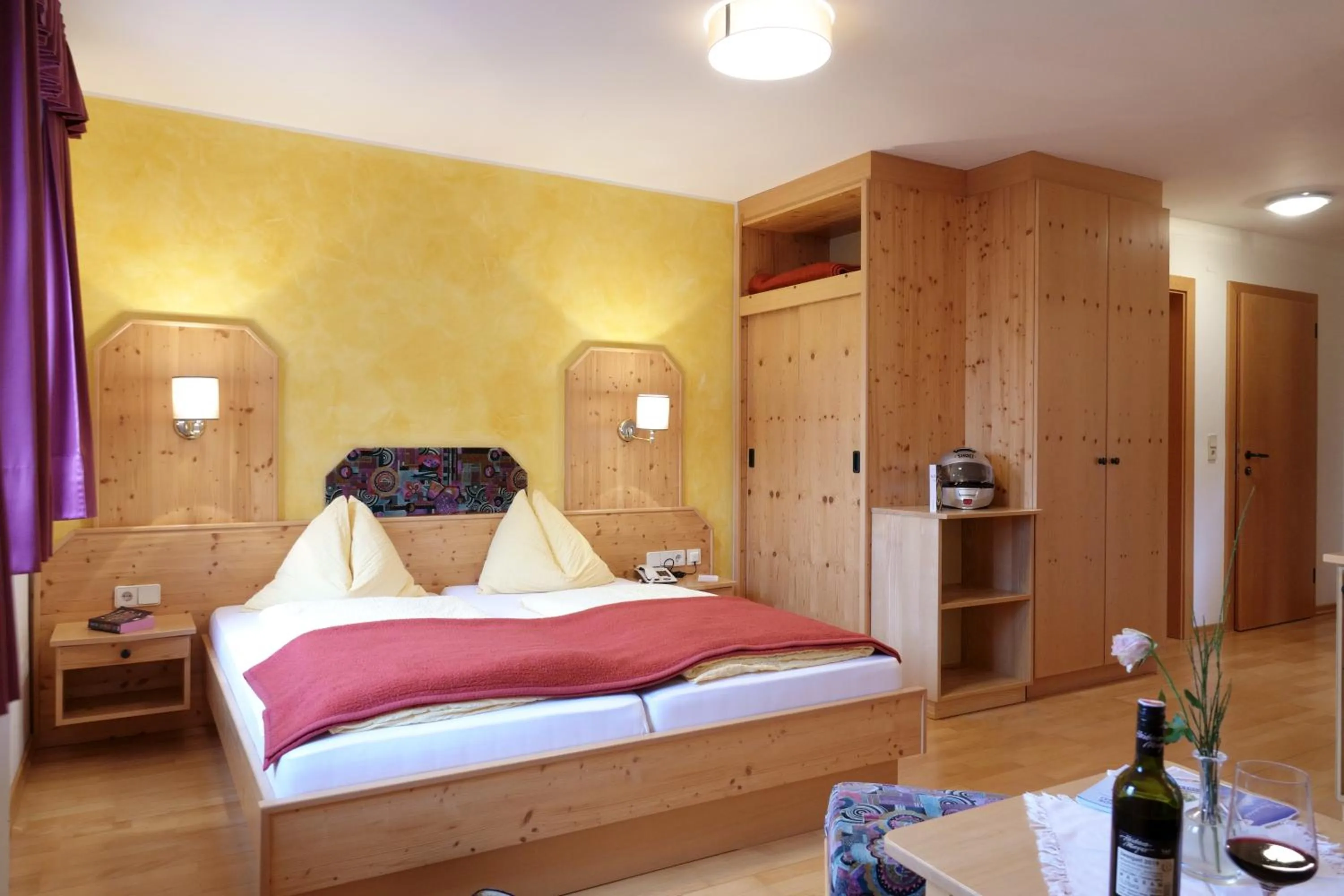 Bed in Hotel Malteinerhof