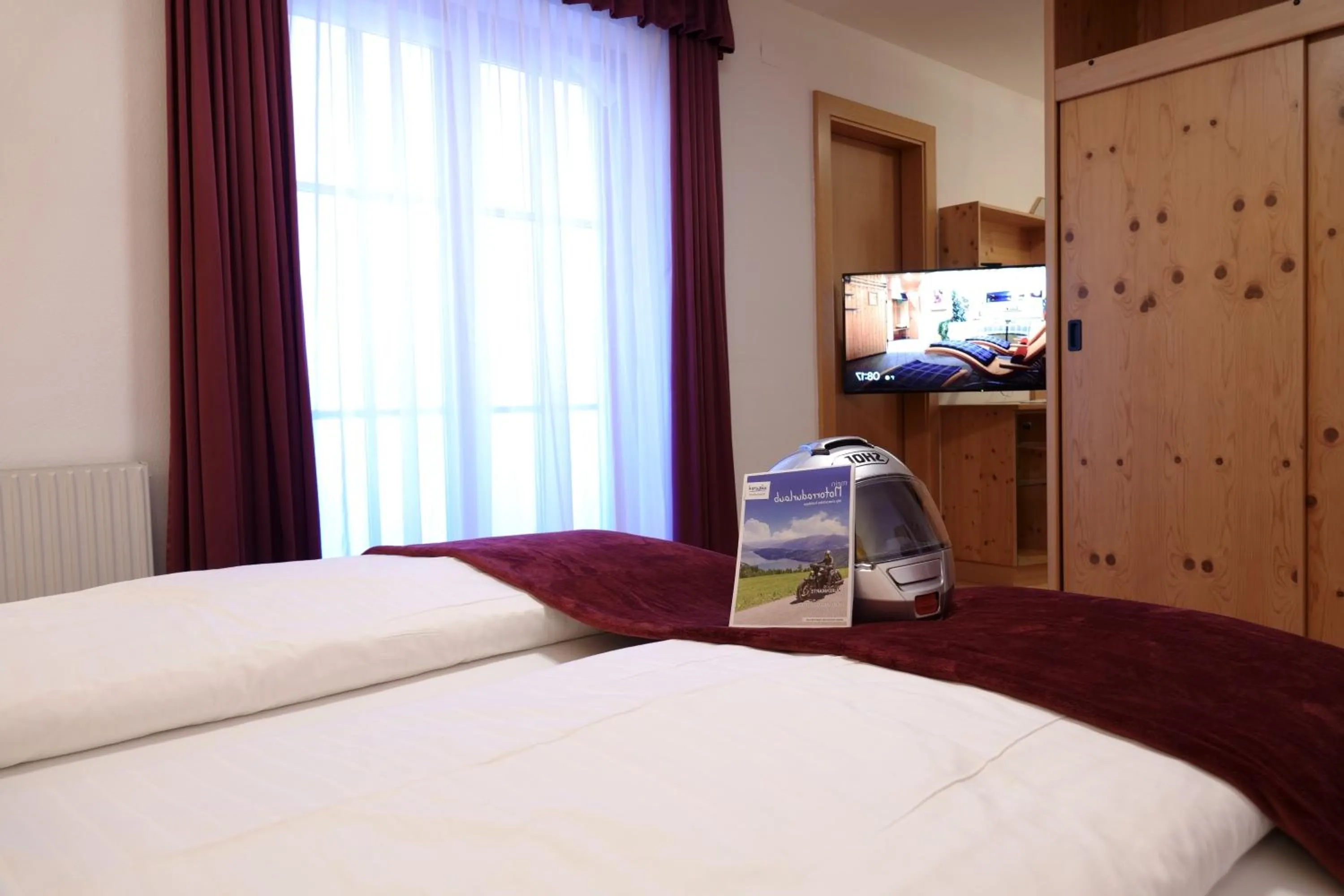 Bed in Hotel Malteinerhof