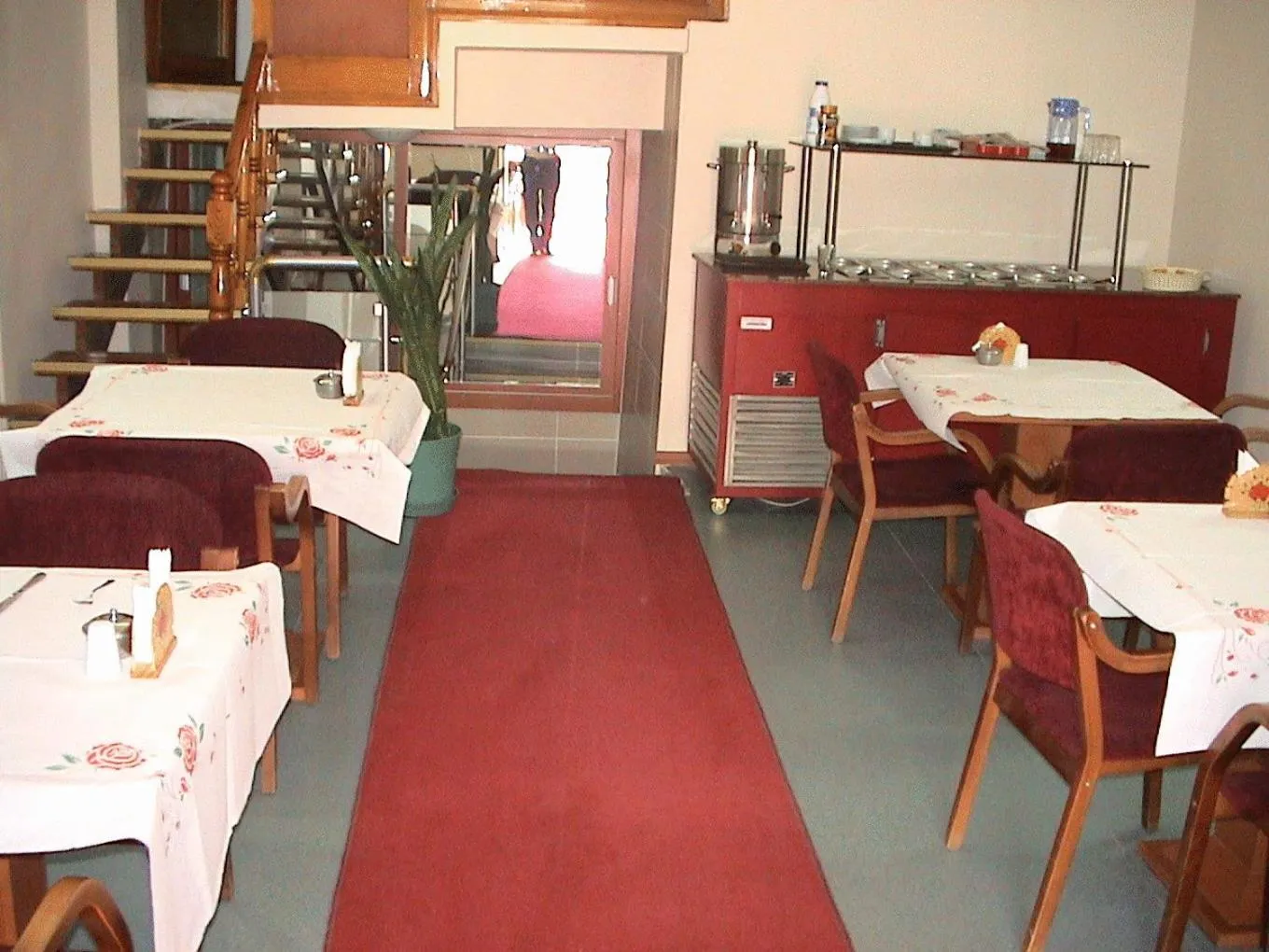 Dining area in Cagri Hotel