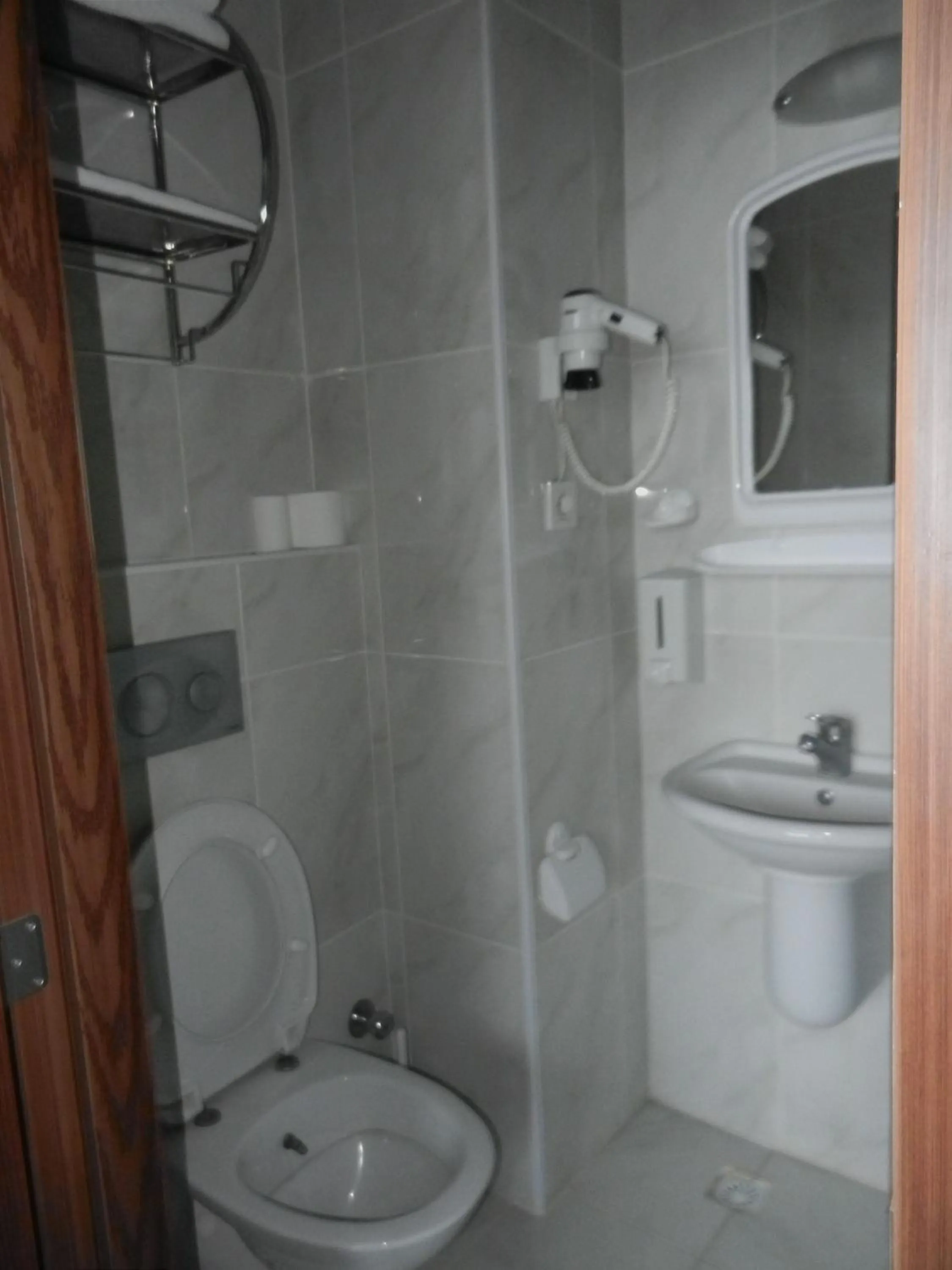 Toilet in Cagri Hotel