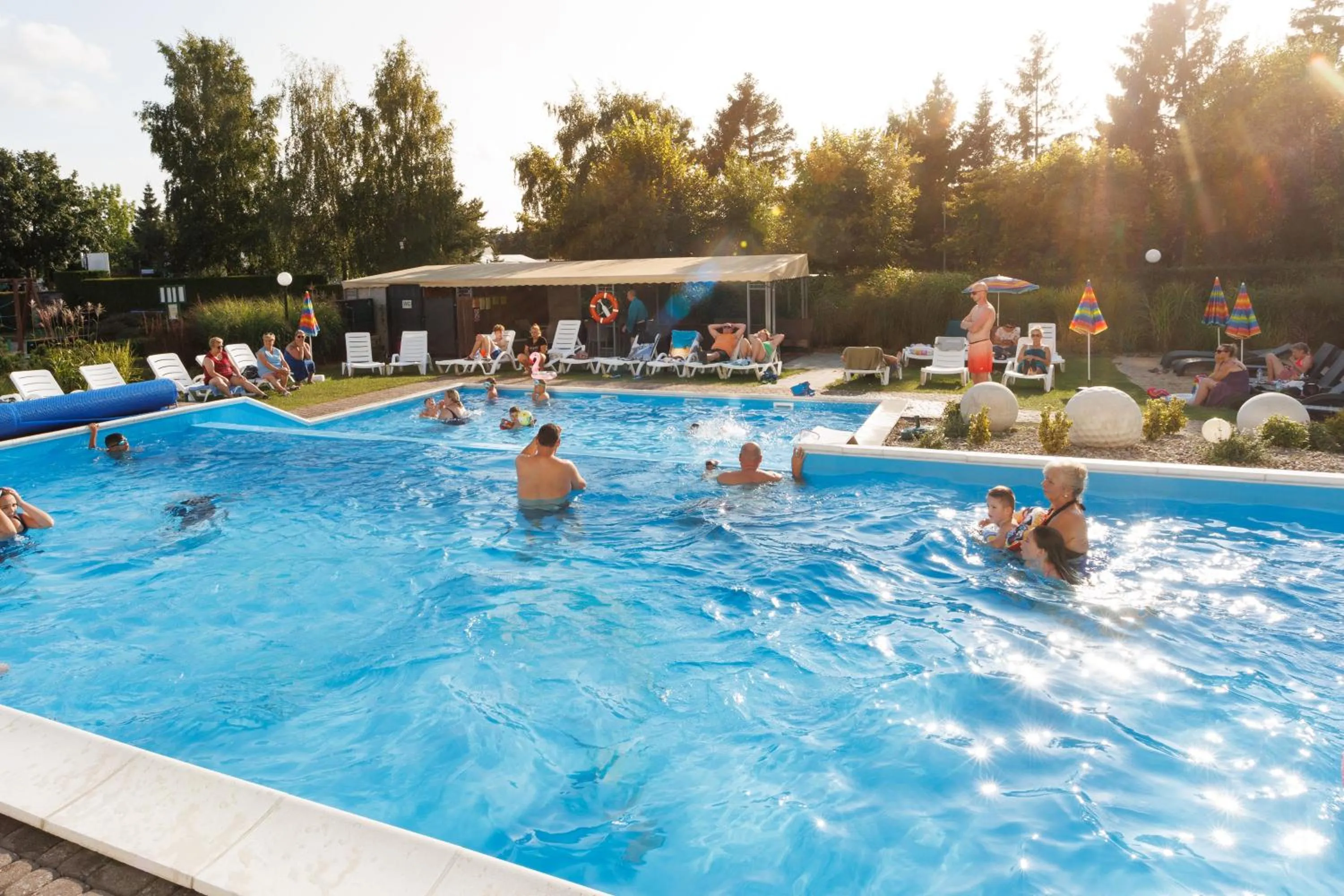 Swimming pool in Domki Holenderskie Eden Resort & Spa