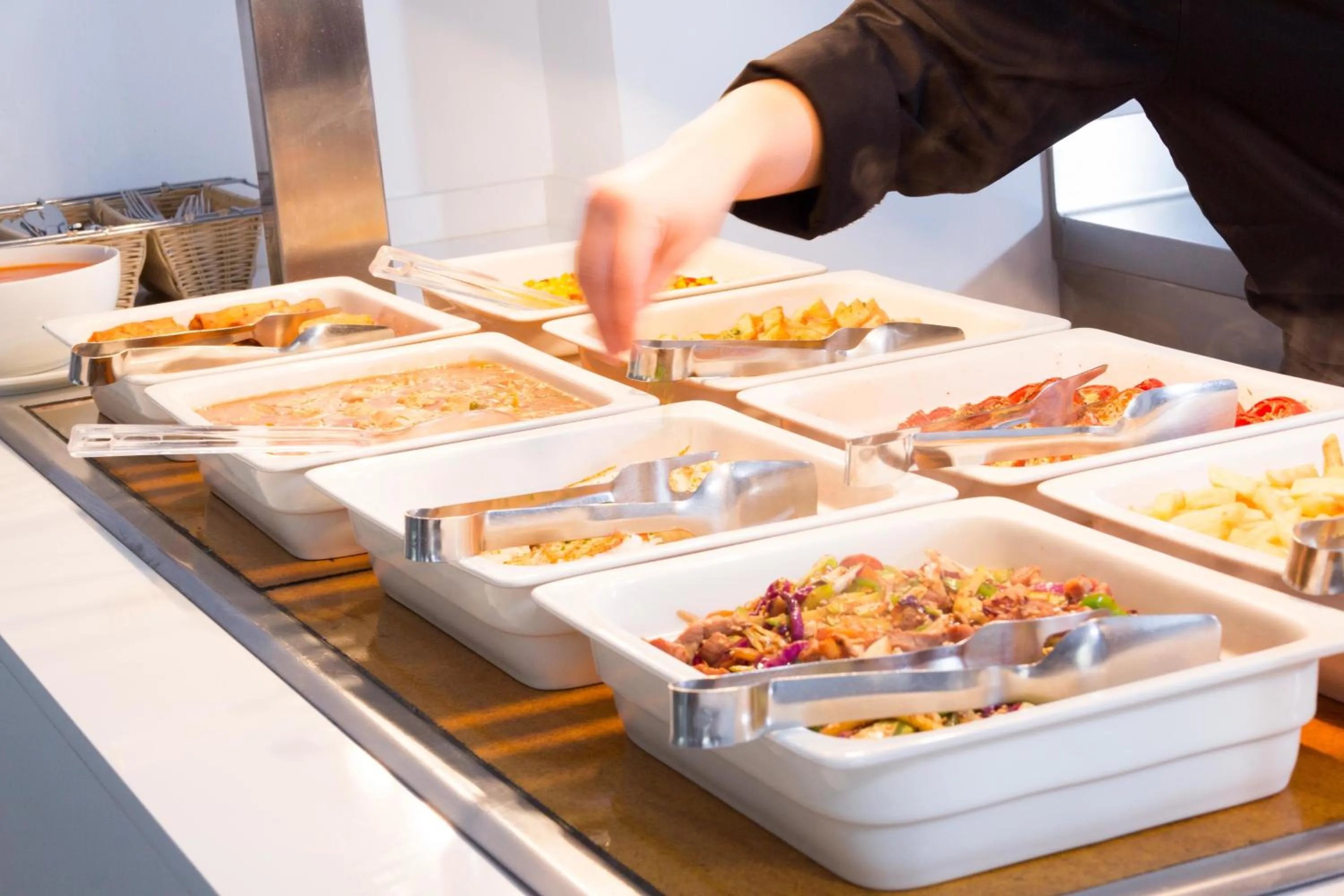 Communal kitchen in Hotel Sant Jordi