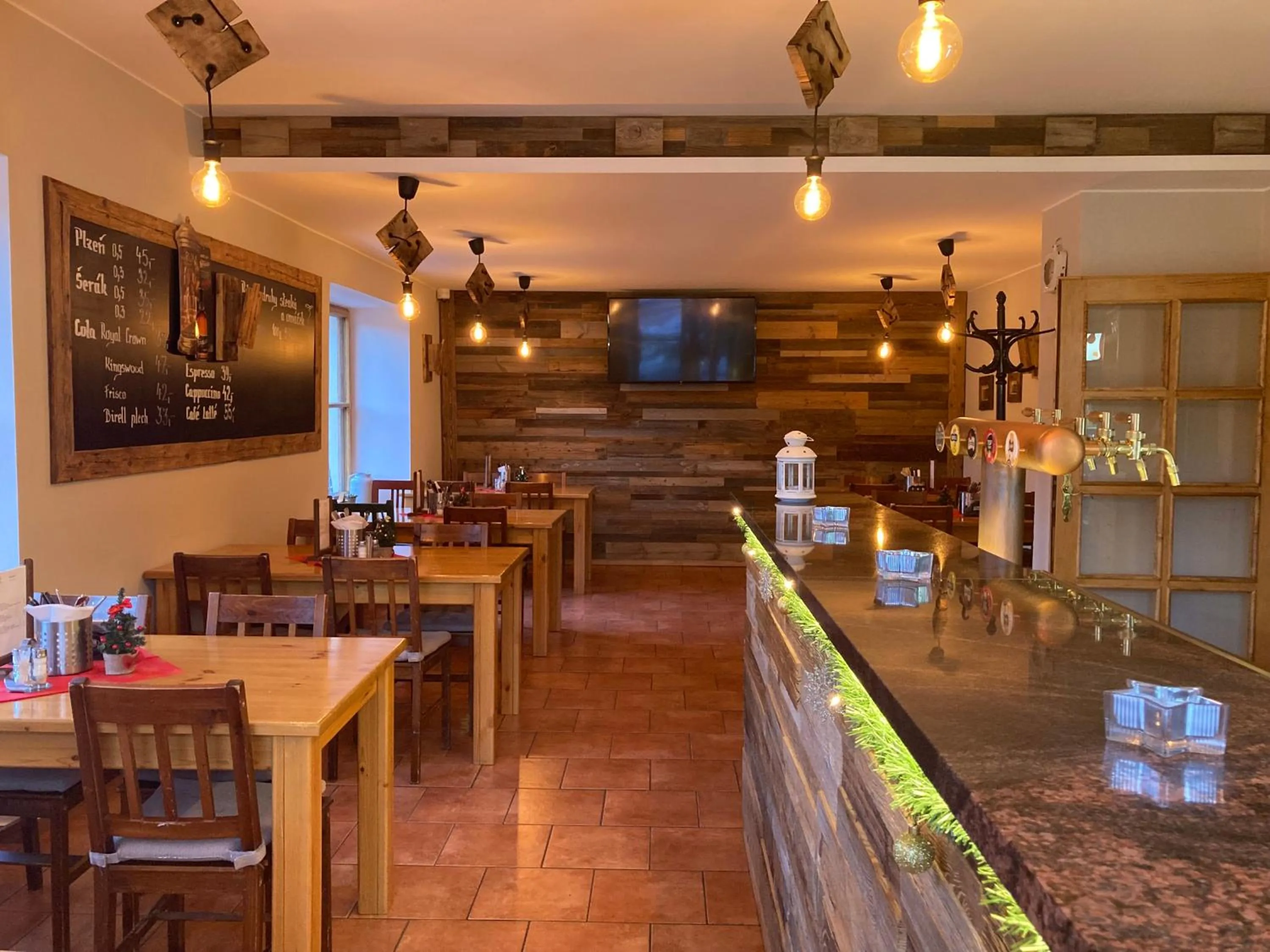 Restaurant/places to eat in Hotel STARÝ MLÝN