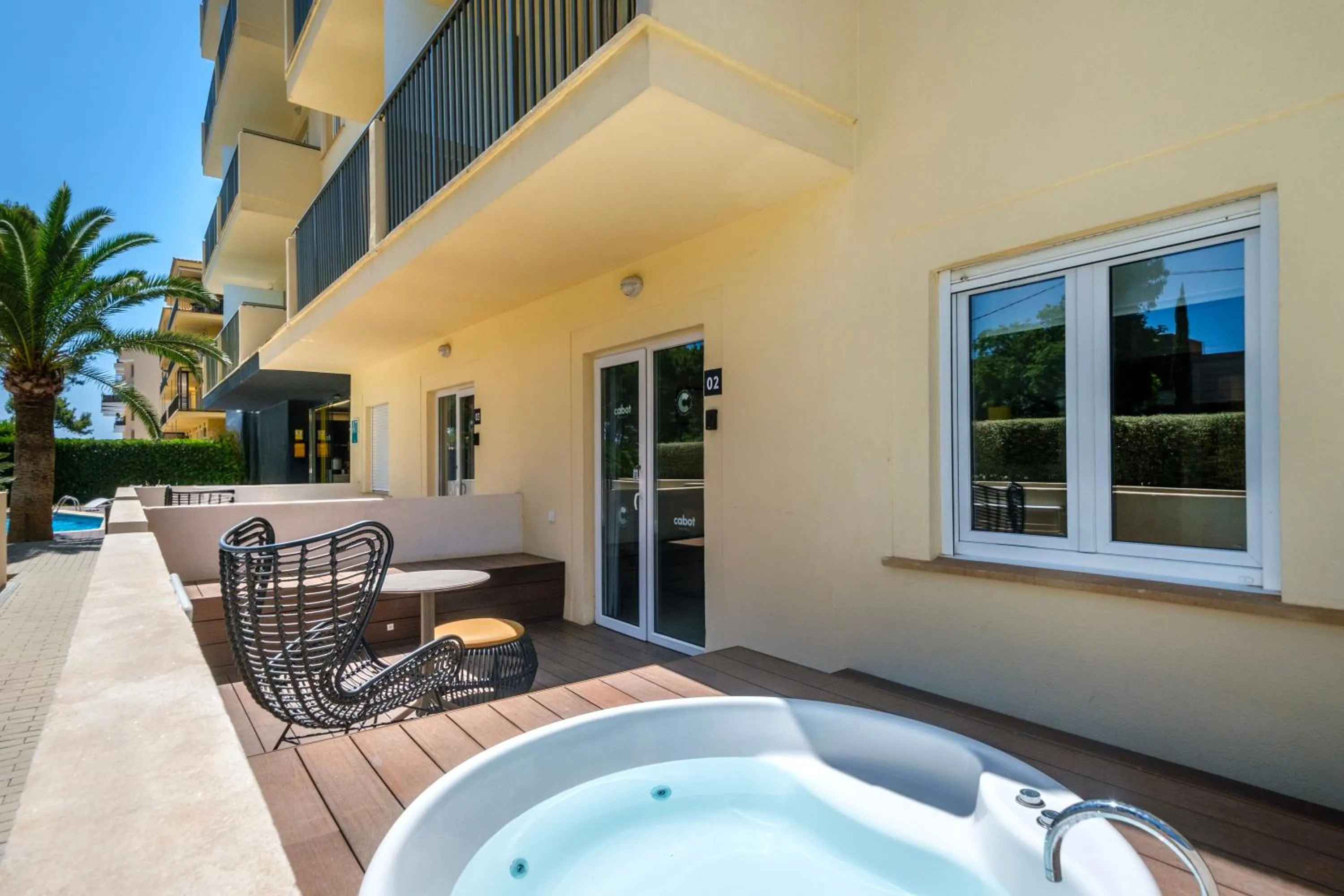 Balcony/Terrace in Cabot Tres Torres Apartamentos