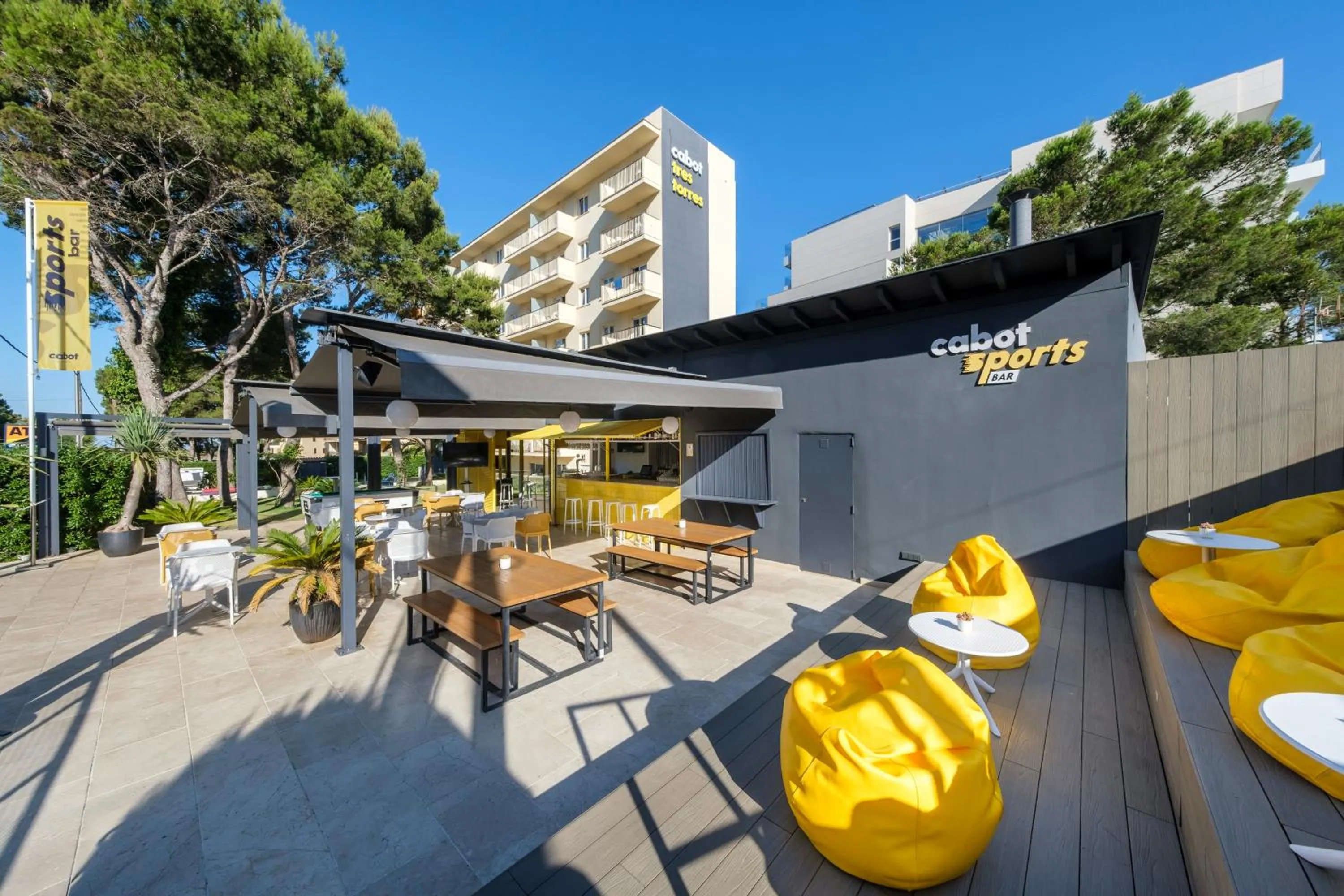 Cabot Tres Torres Apartamentos