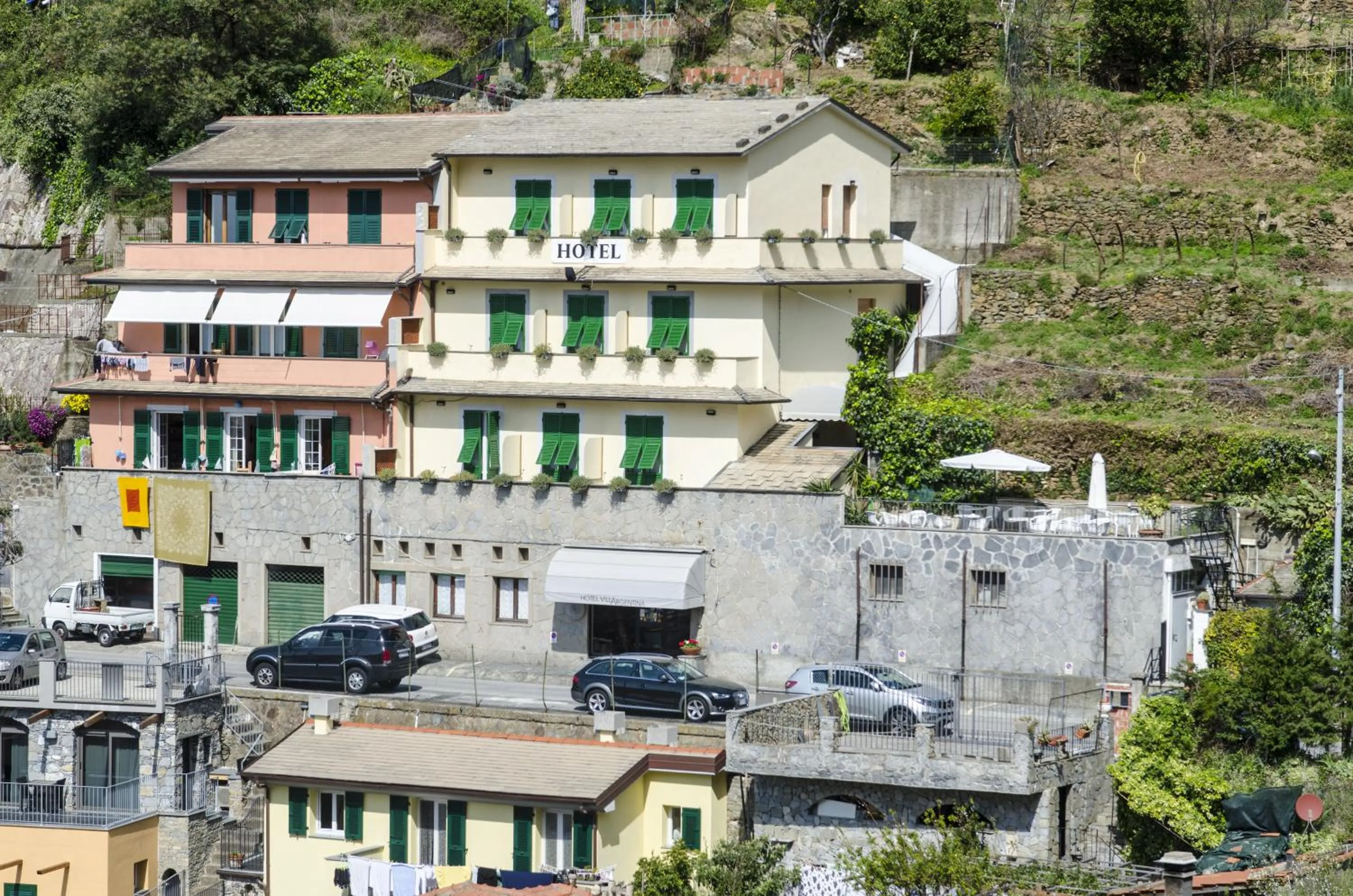 Property building in Hotel Villa Argentina