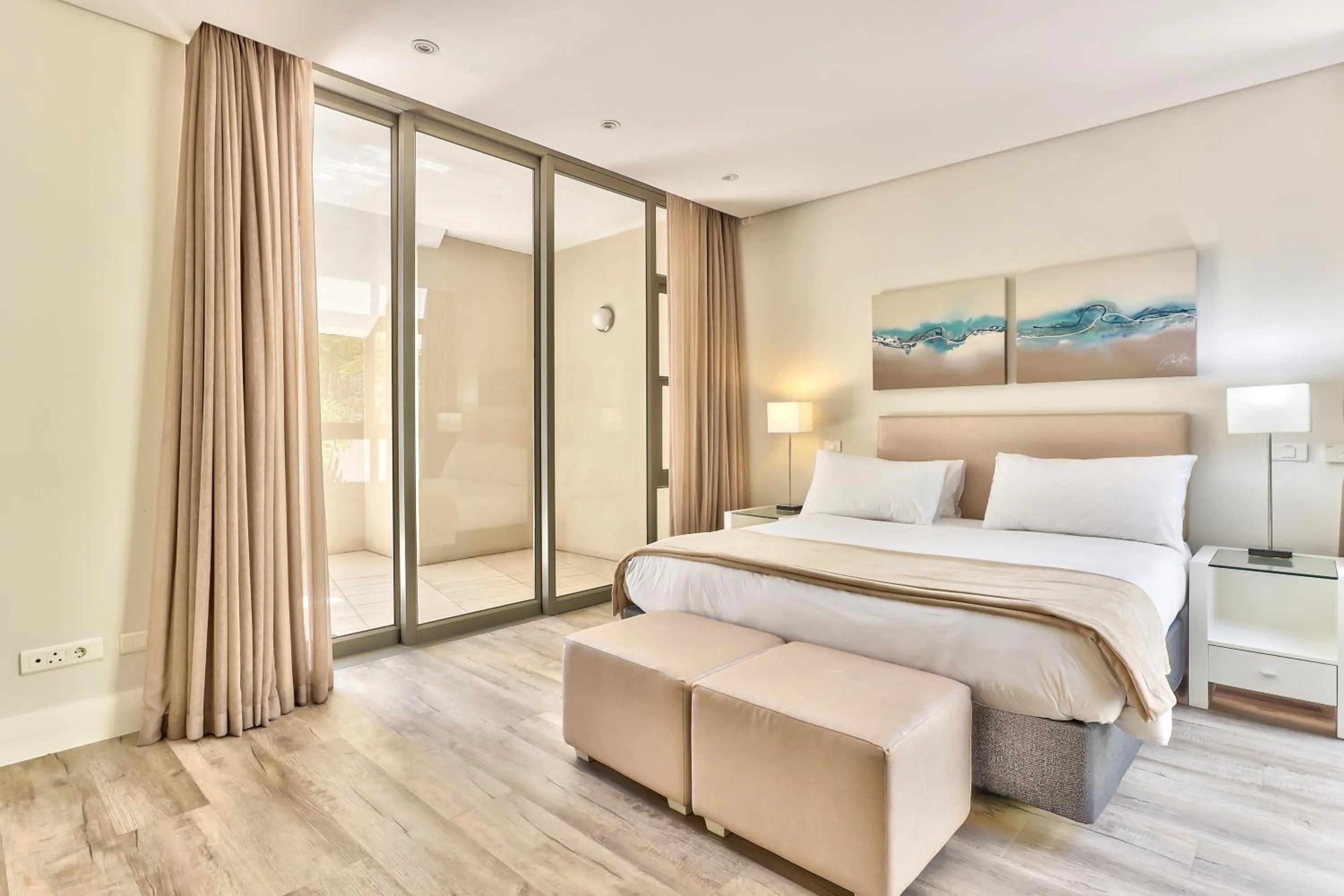 Bed in Lawhill Luxury Apartments - V & A Waterfront