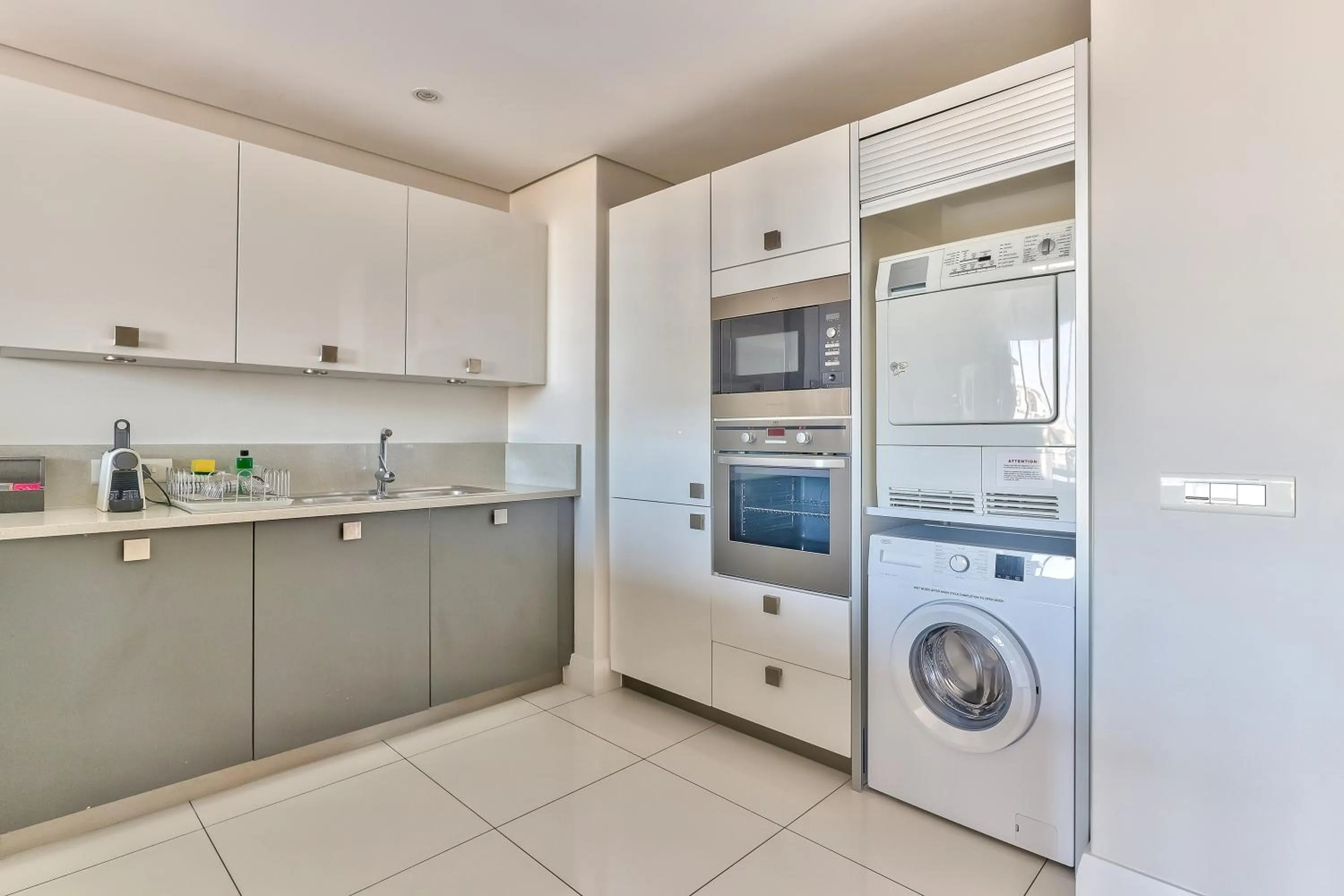 kitchen in Lawhill Luxury Apartments - V & A Waterfront