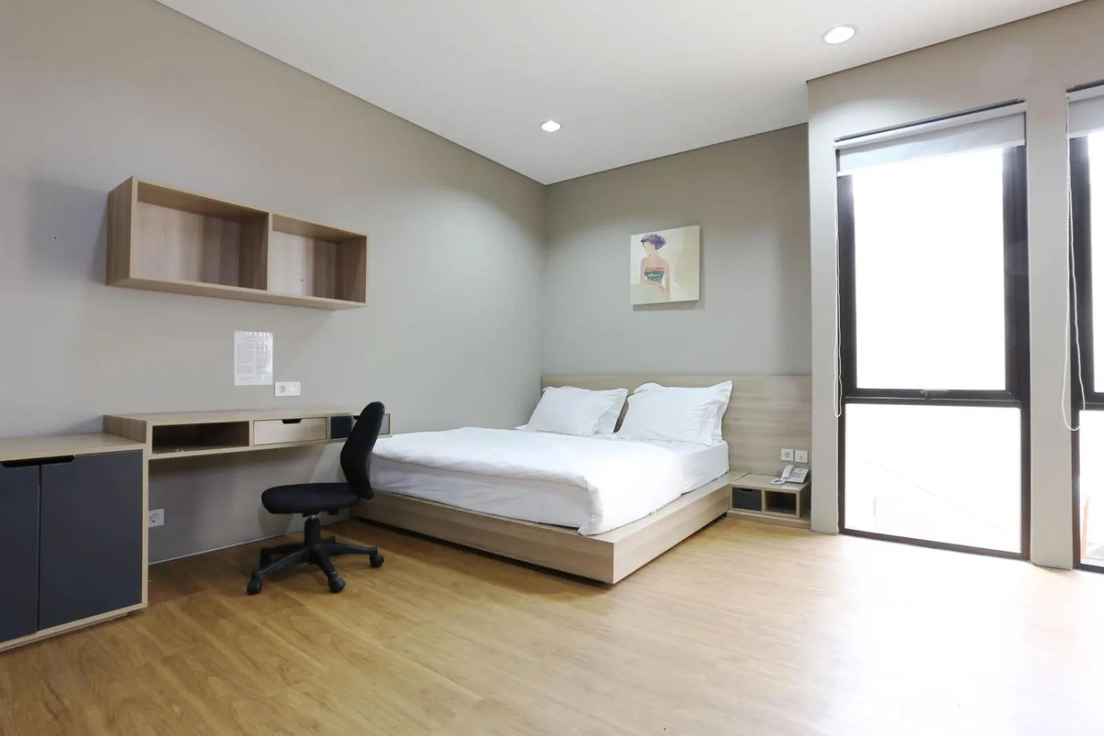 Bedroom, Bed in M Suite