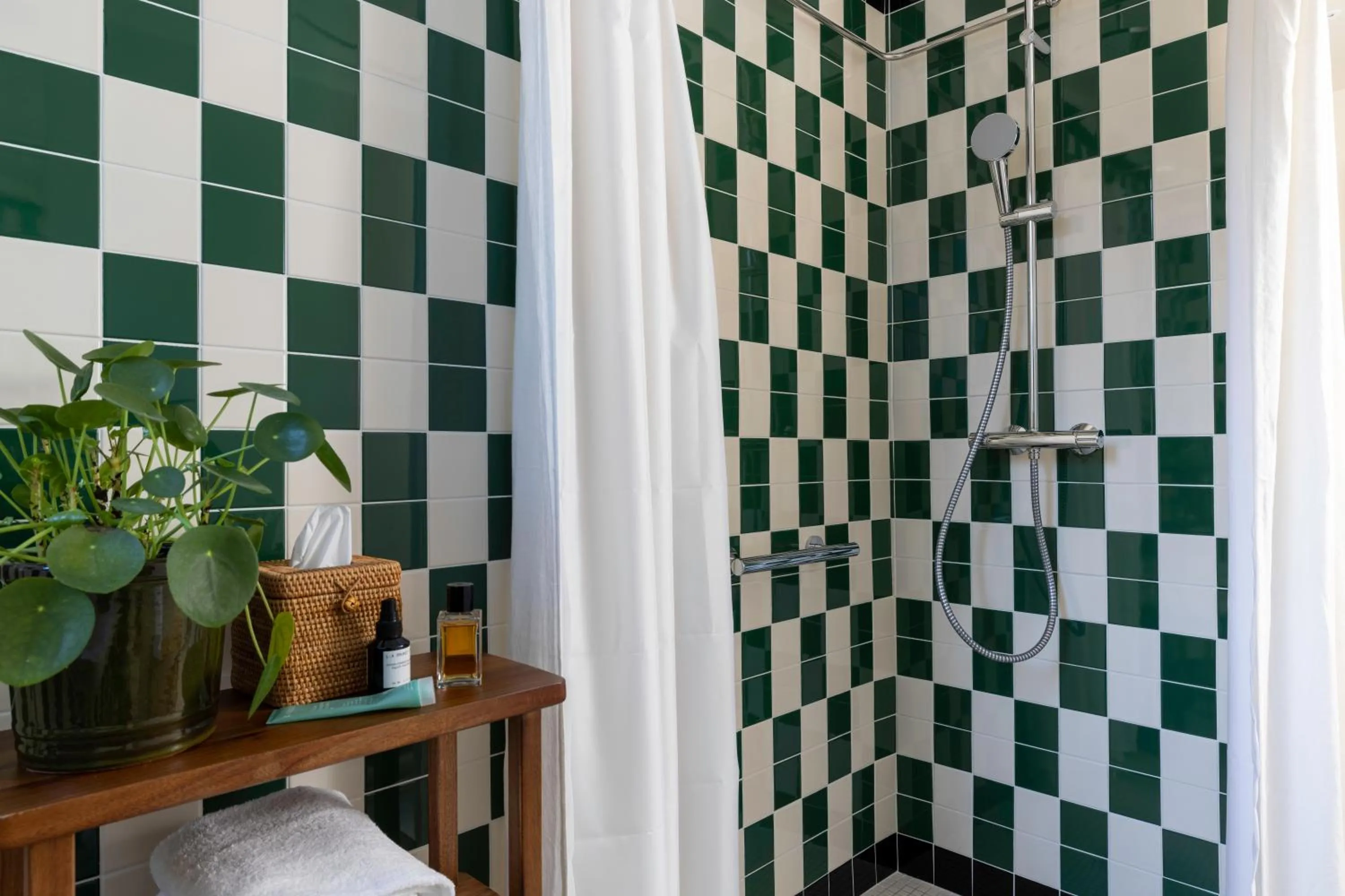 Bathroom in Hôtel La Conversation