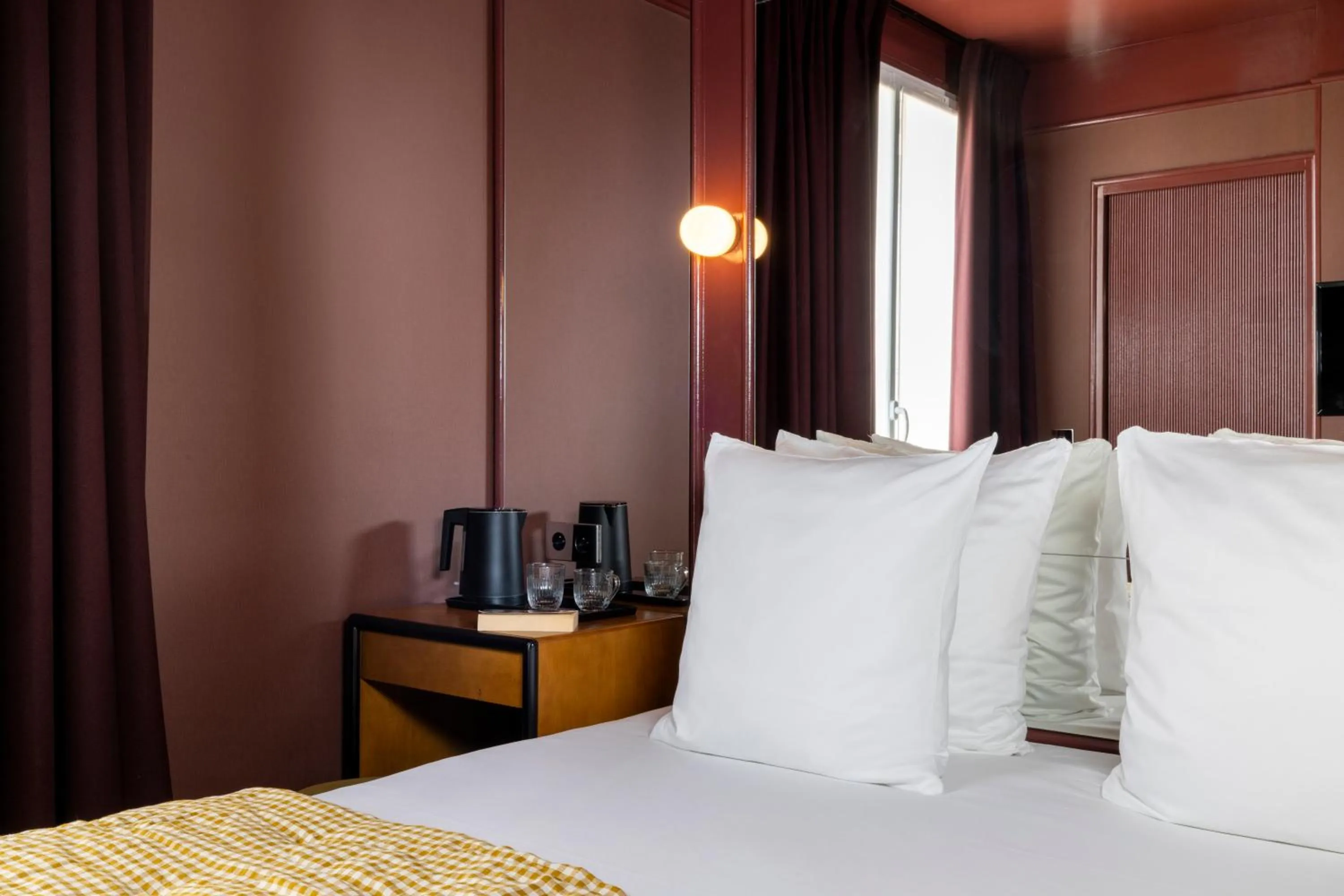 Bed in Hôtel La Conversation