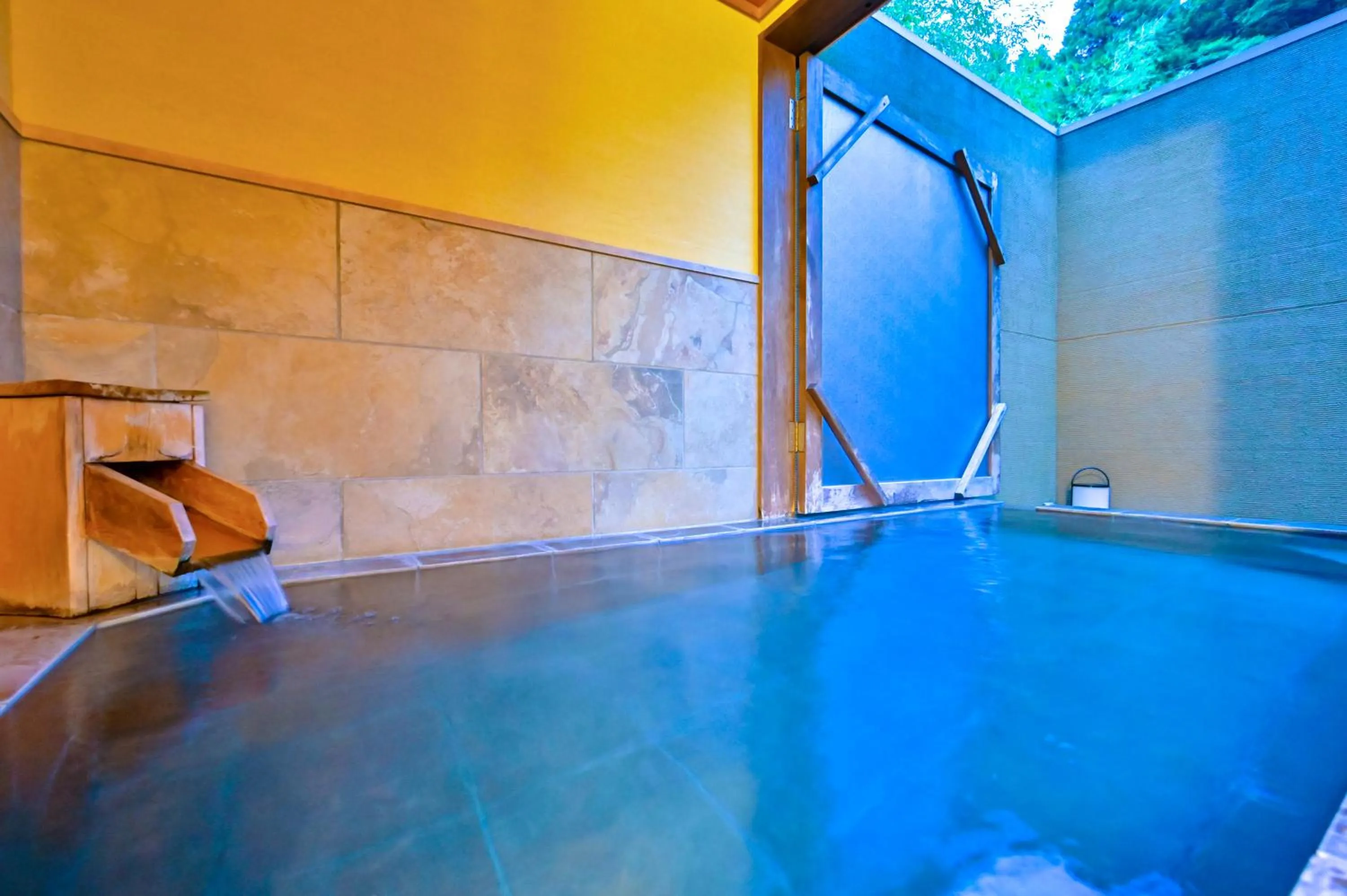 Open Air Bath in Ikkoten