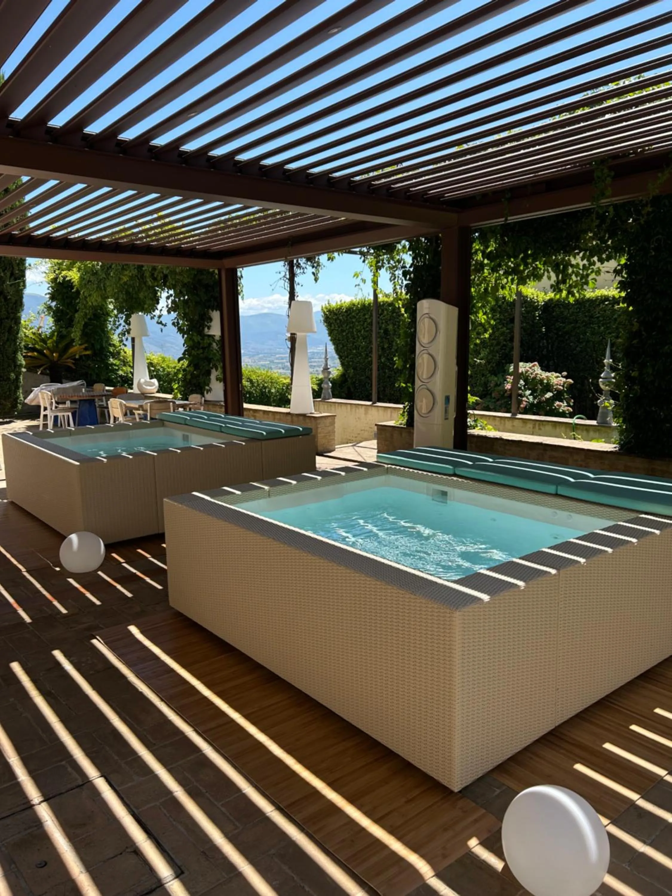 Hot Tub in Palazzo Bontadosi Hotel & Spa