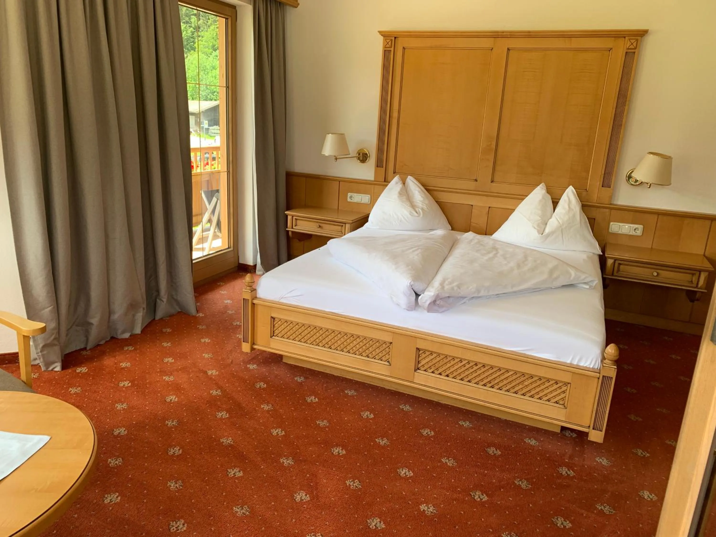 Bedroom, Bed in Landhotel Strasserwirt