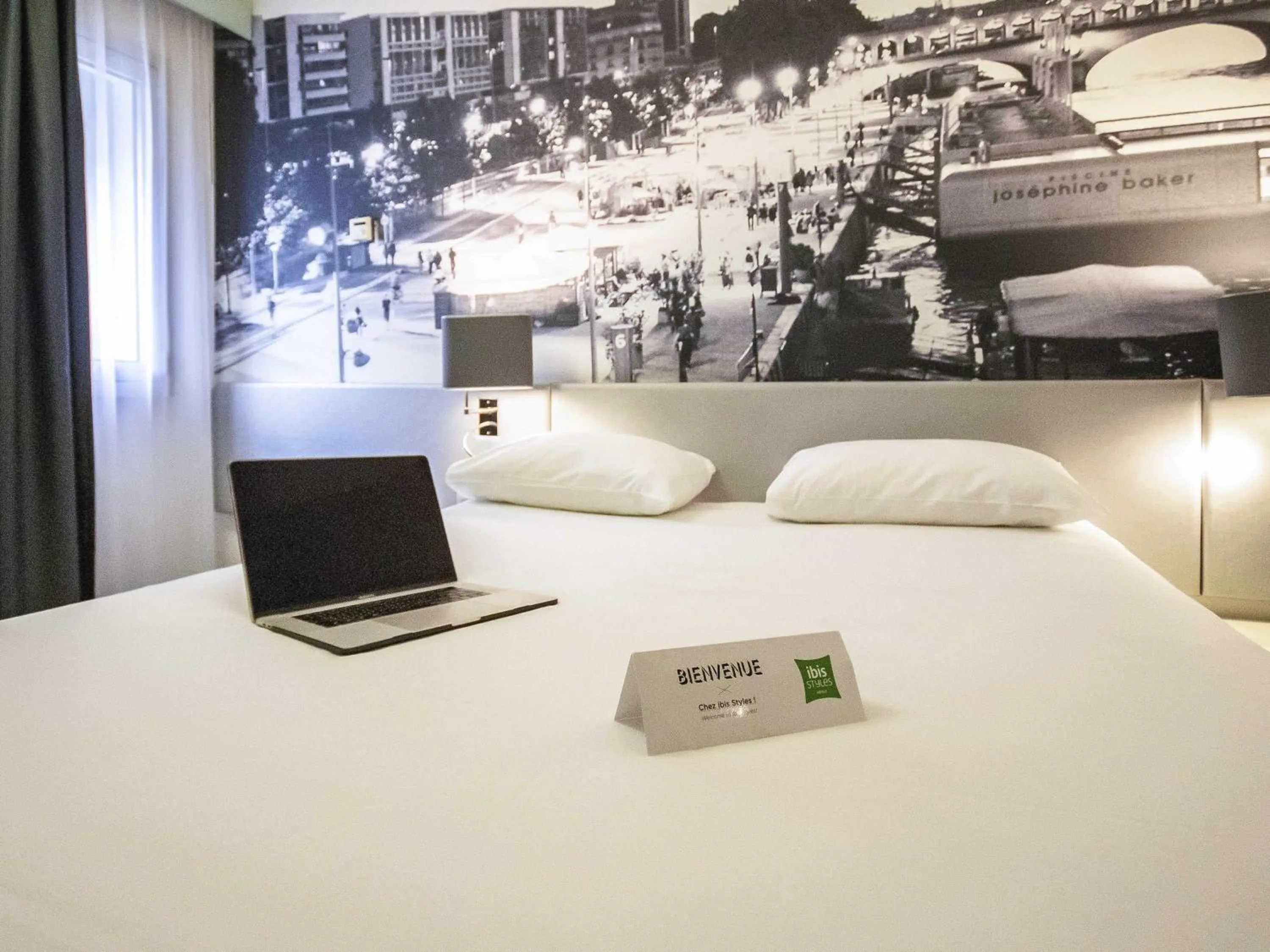 Bedroom, Bed in ibis Styles Paris Tolbiac Bibliotheque