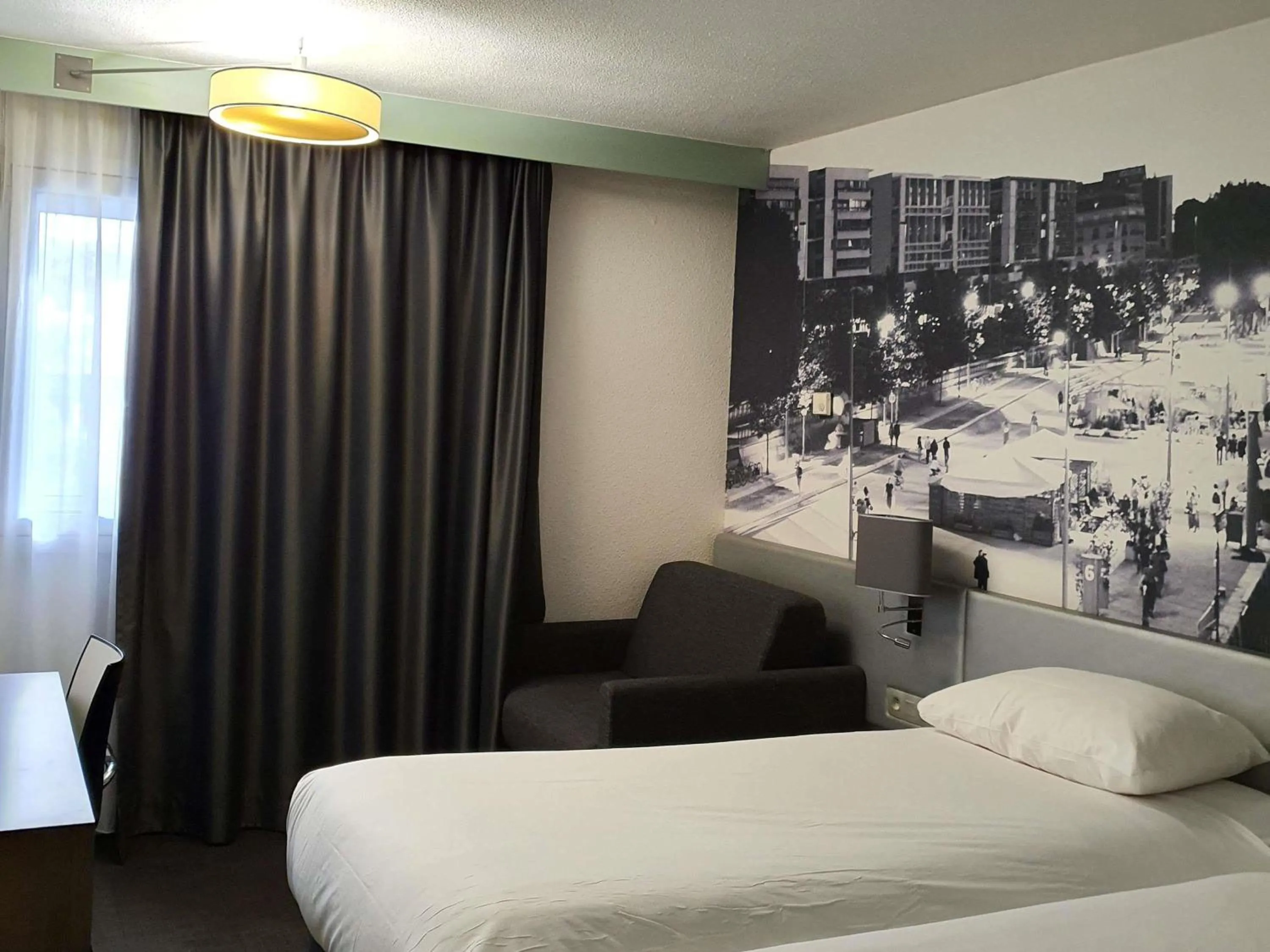 Bedroom, Bed in ibis Styles Paris Tolbiac Bibliotheque