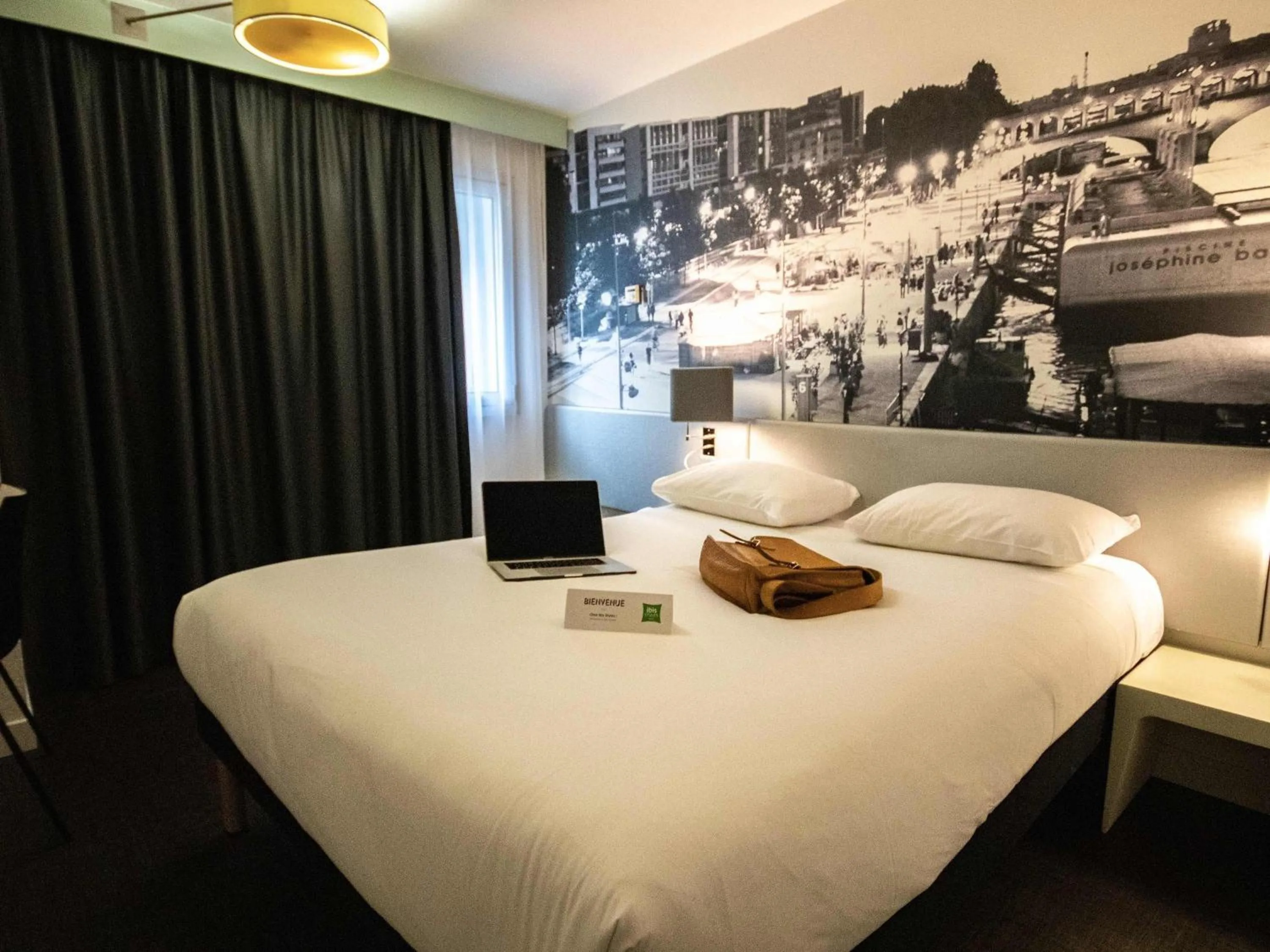 Bedroom, Bed in ibis Styles Paris Tolbiac Bibliotheque