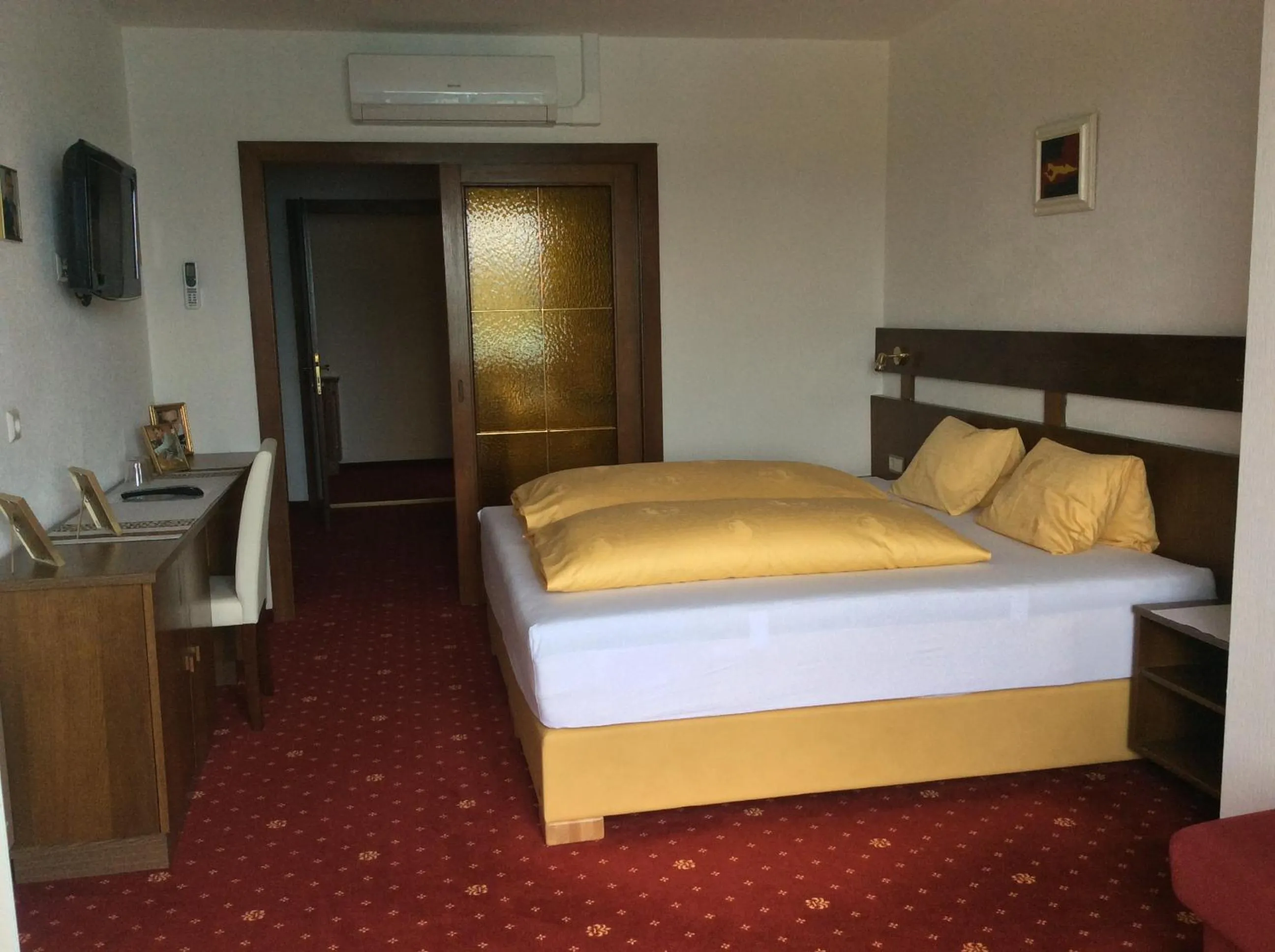 Photo of the whole room in Villa Desiree - Hotel Garni - Adults Only