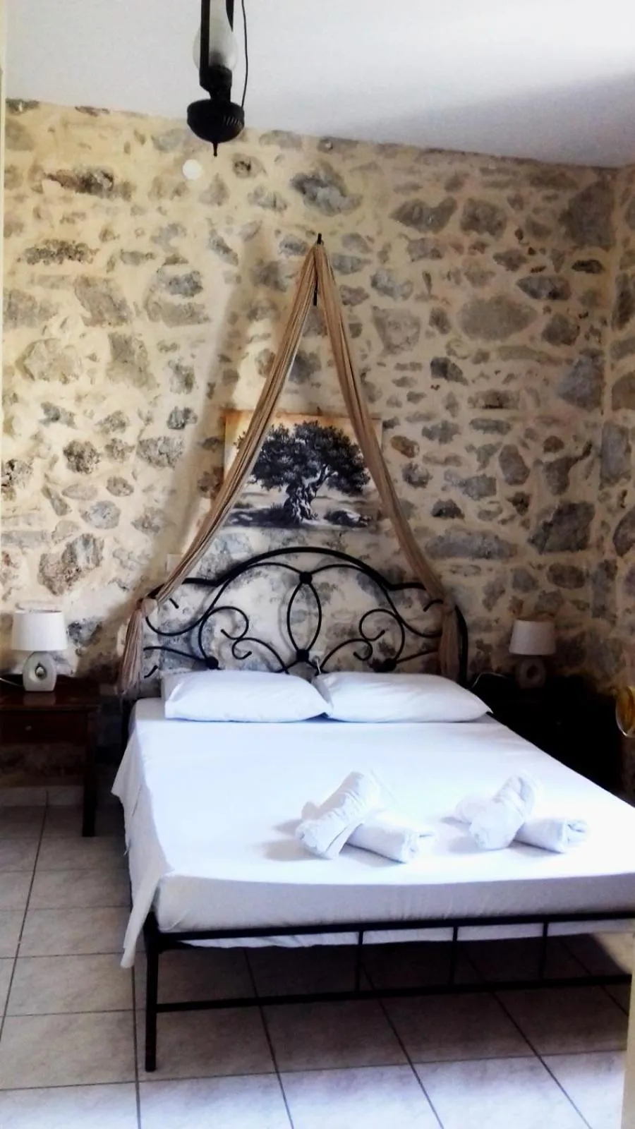 Photo of the whole room in Hariklia Rent Rooms