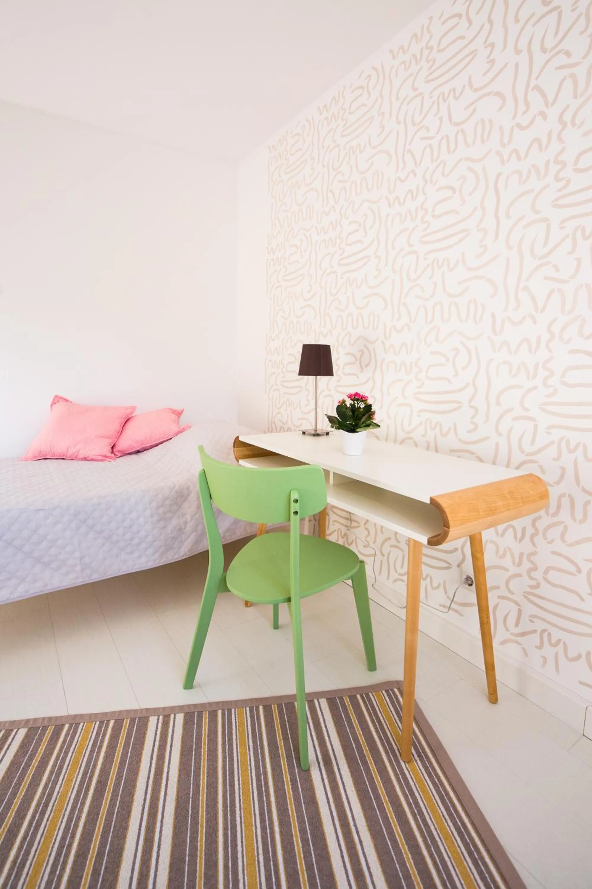 Bedroom, Bed in Tamme Flint