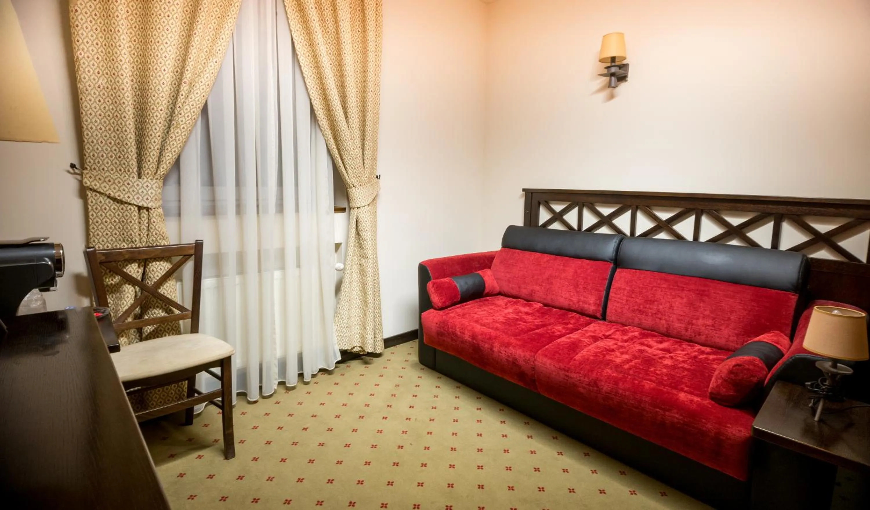 Seating area, Bed in Hotel Gradina Morii