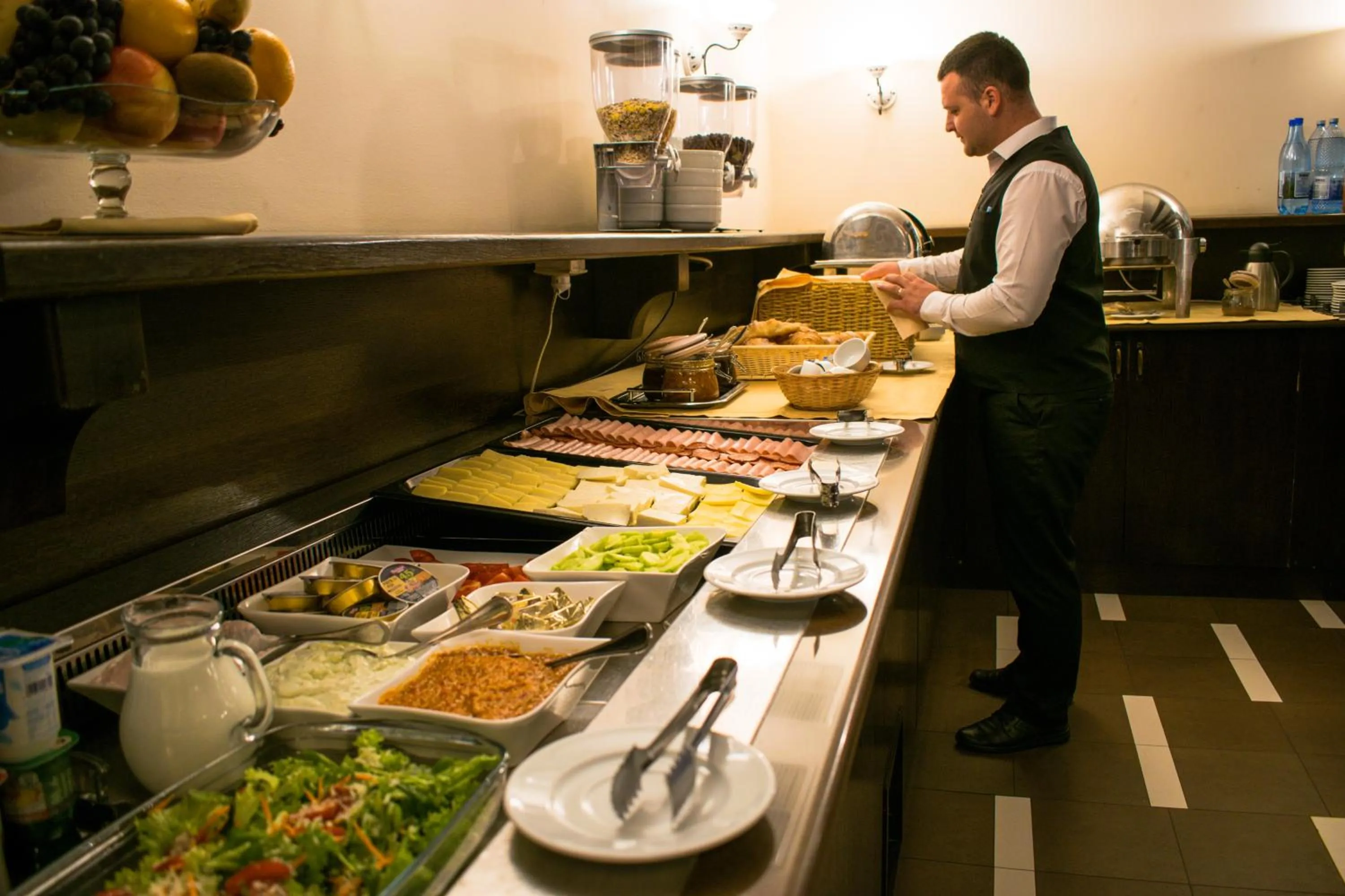 Breakfast in Hotel Gradina Morii