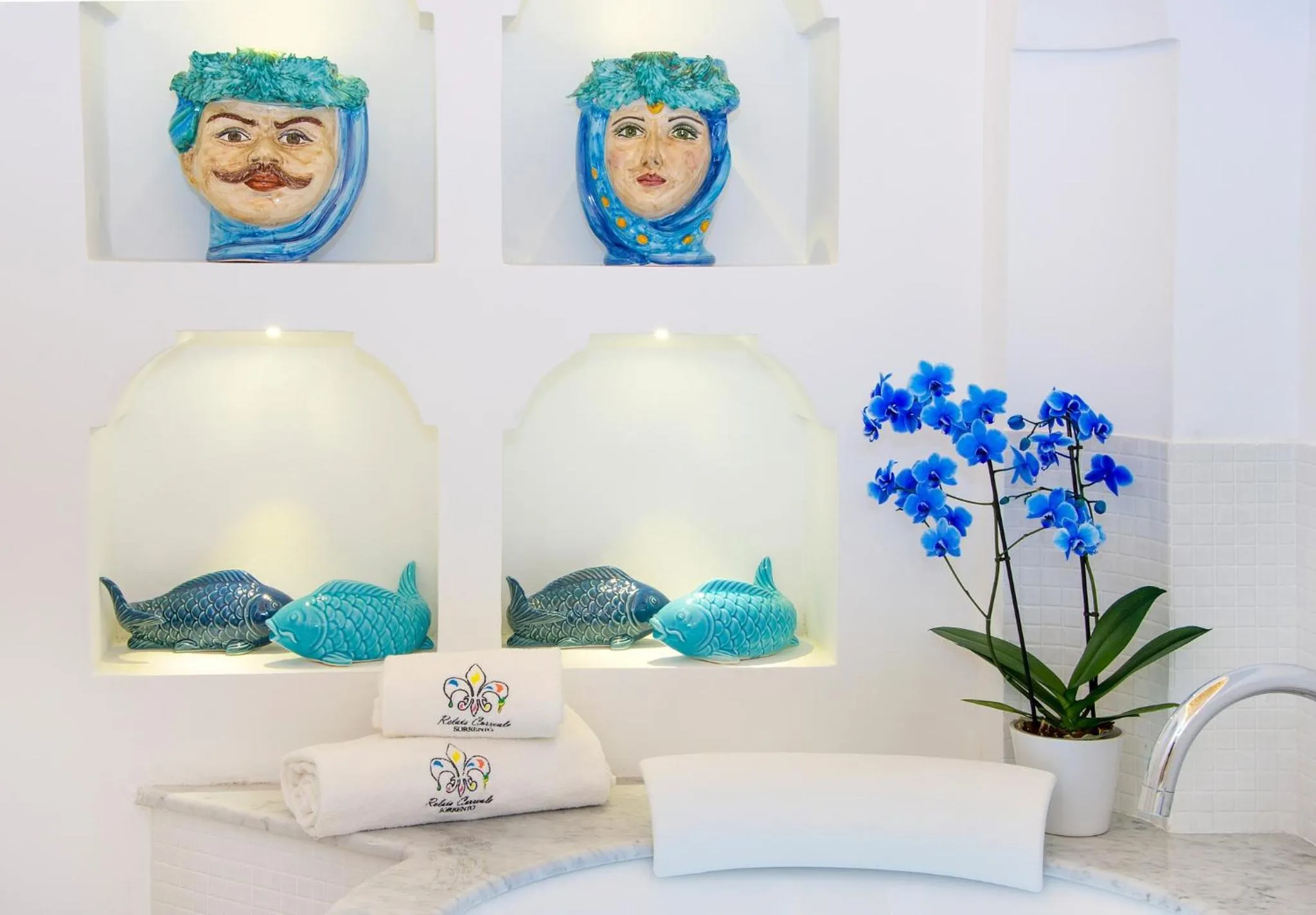 Decorative detail in Relais Correale Rooms & Garden