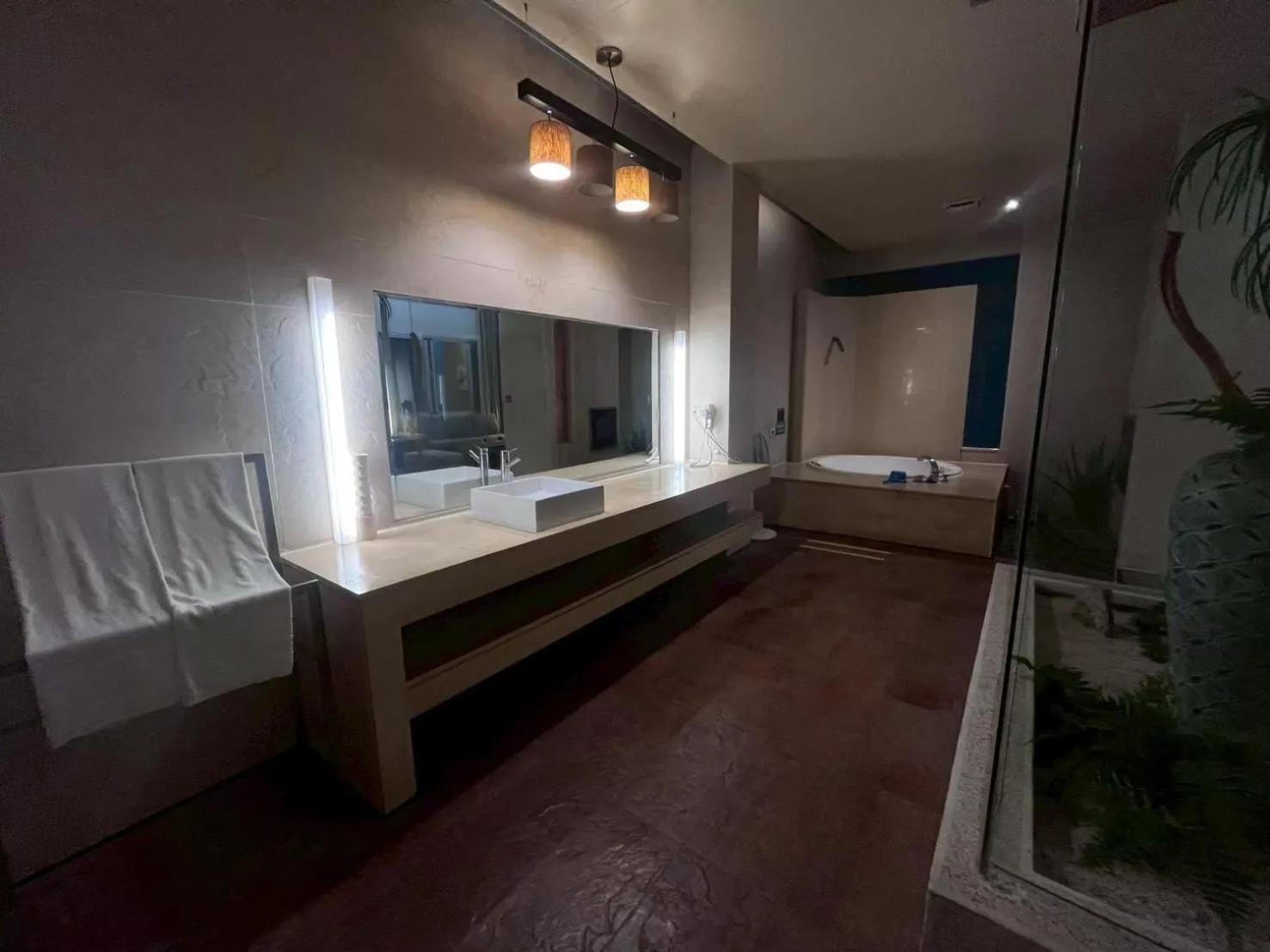 Her Home Spa Motel Chiayi