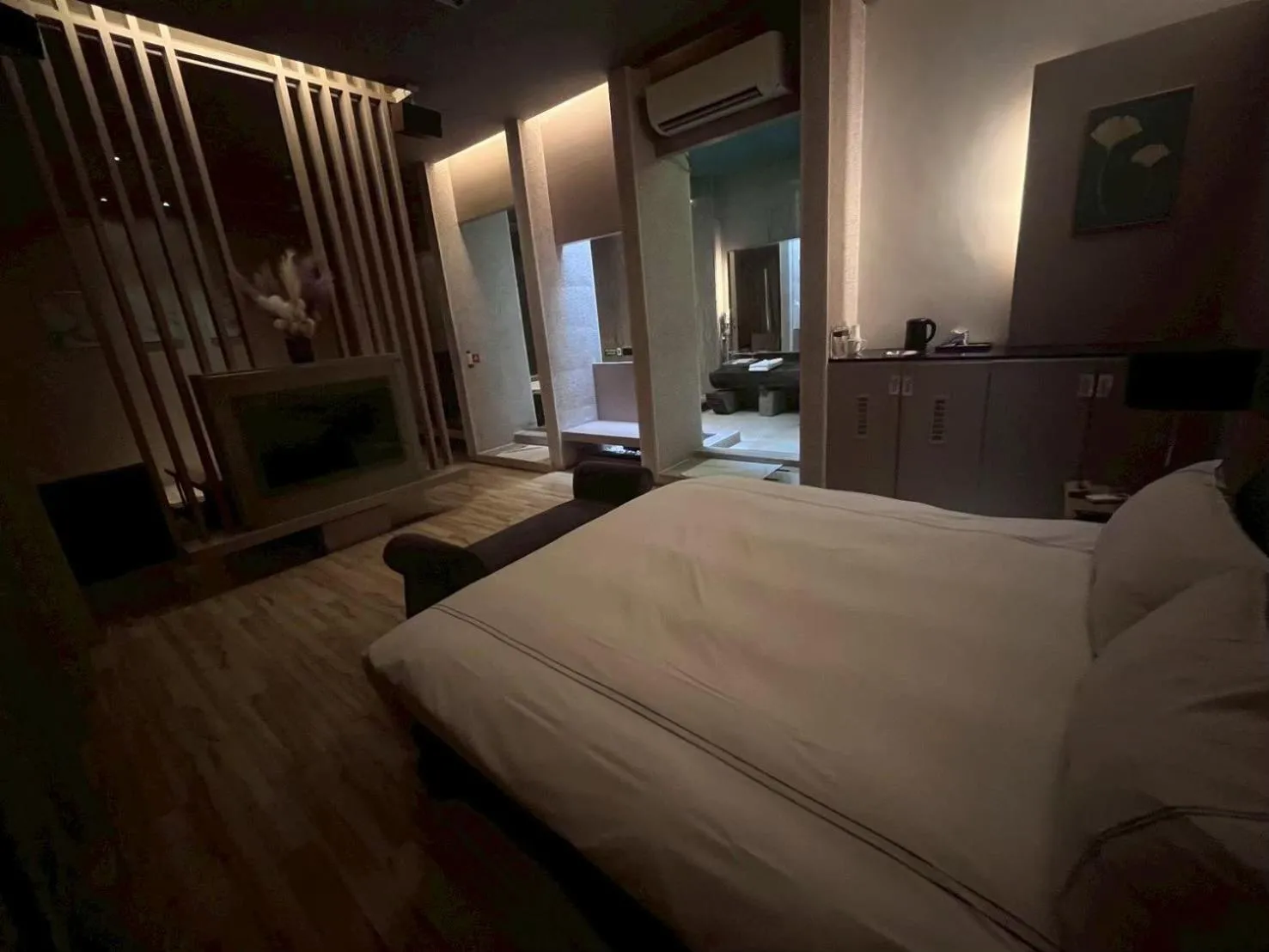 Bed in Her Home Spa Motel Chiayi