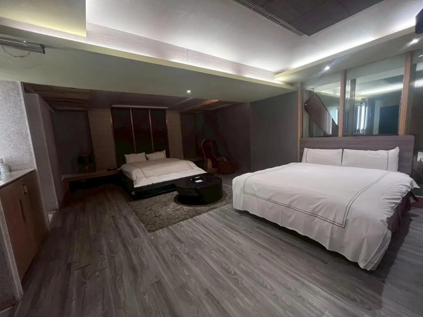 Bed in Her Home Spa Motel Chiayi