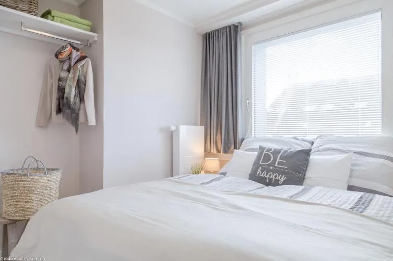 Bed in Ocean Breeze _ App_ 4