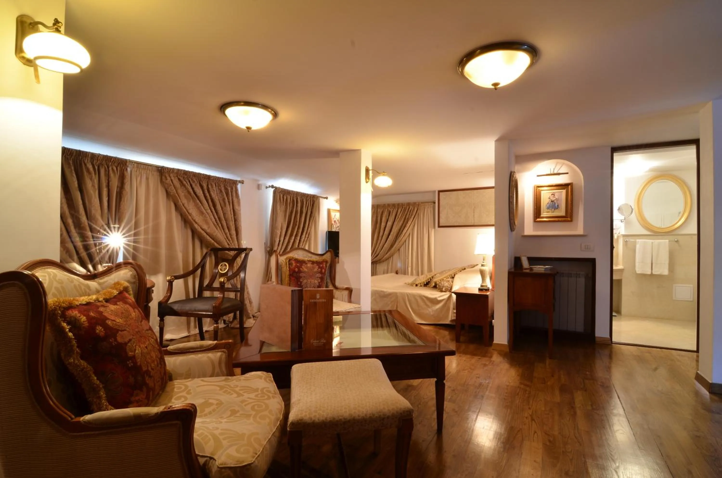 Photo of the whole room in Scala Boutique-Hotel