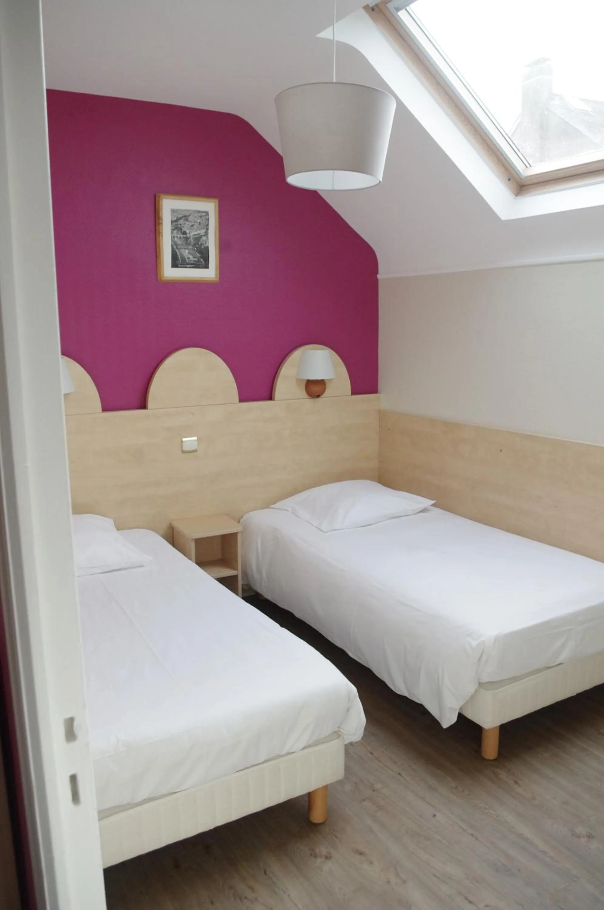 Bed in Hôtel De Paris