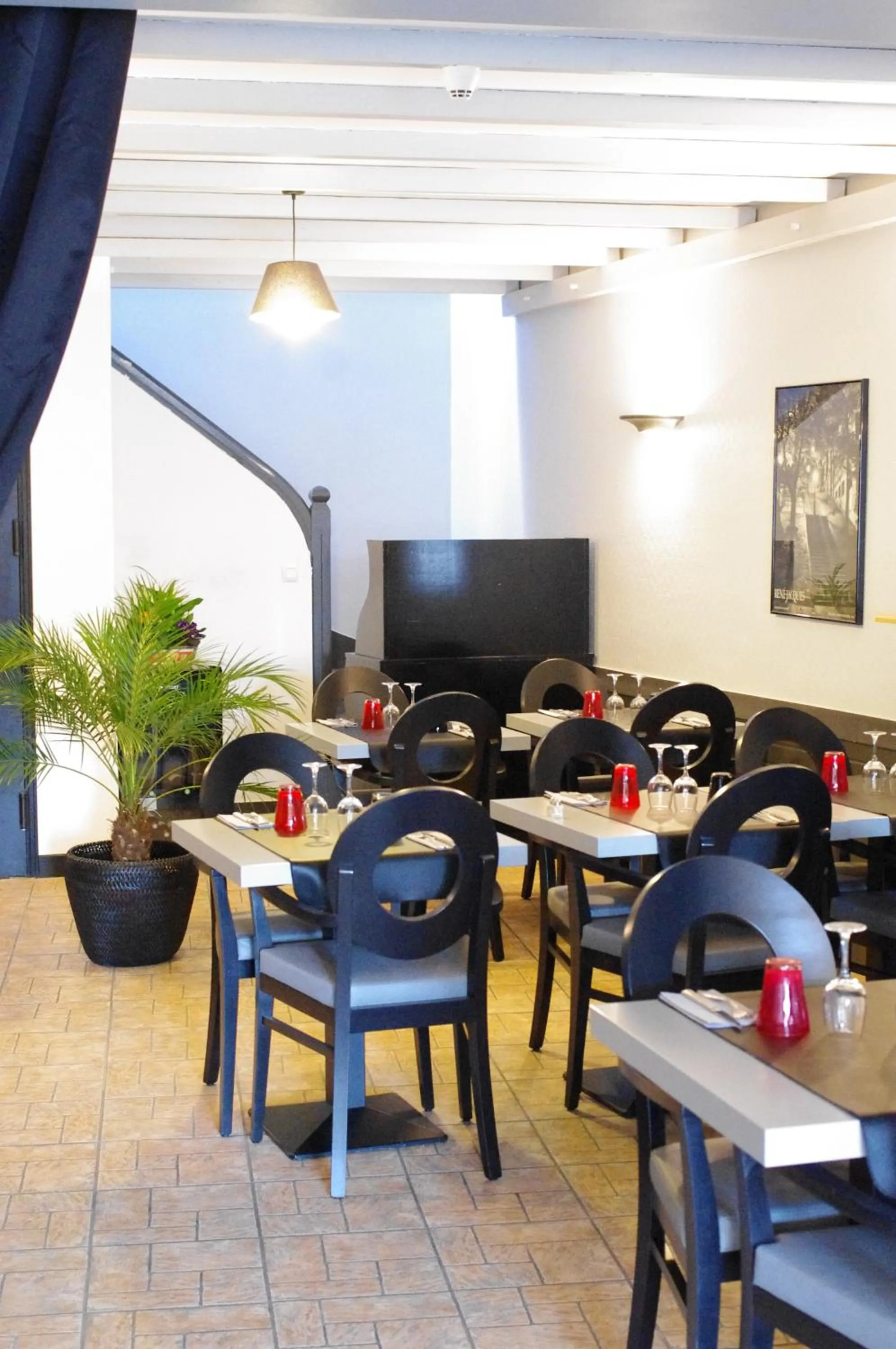 Restaurant/places to eat in Hôtel De Paris