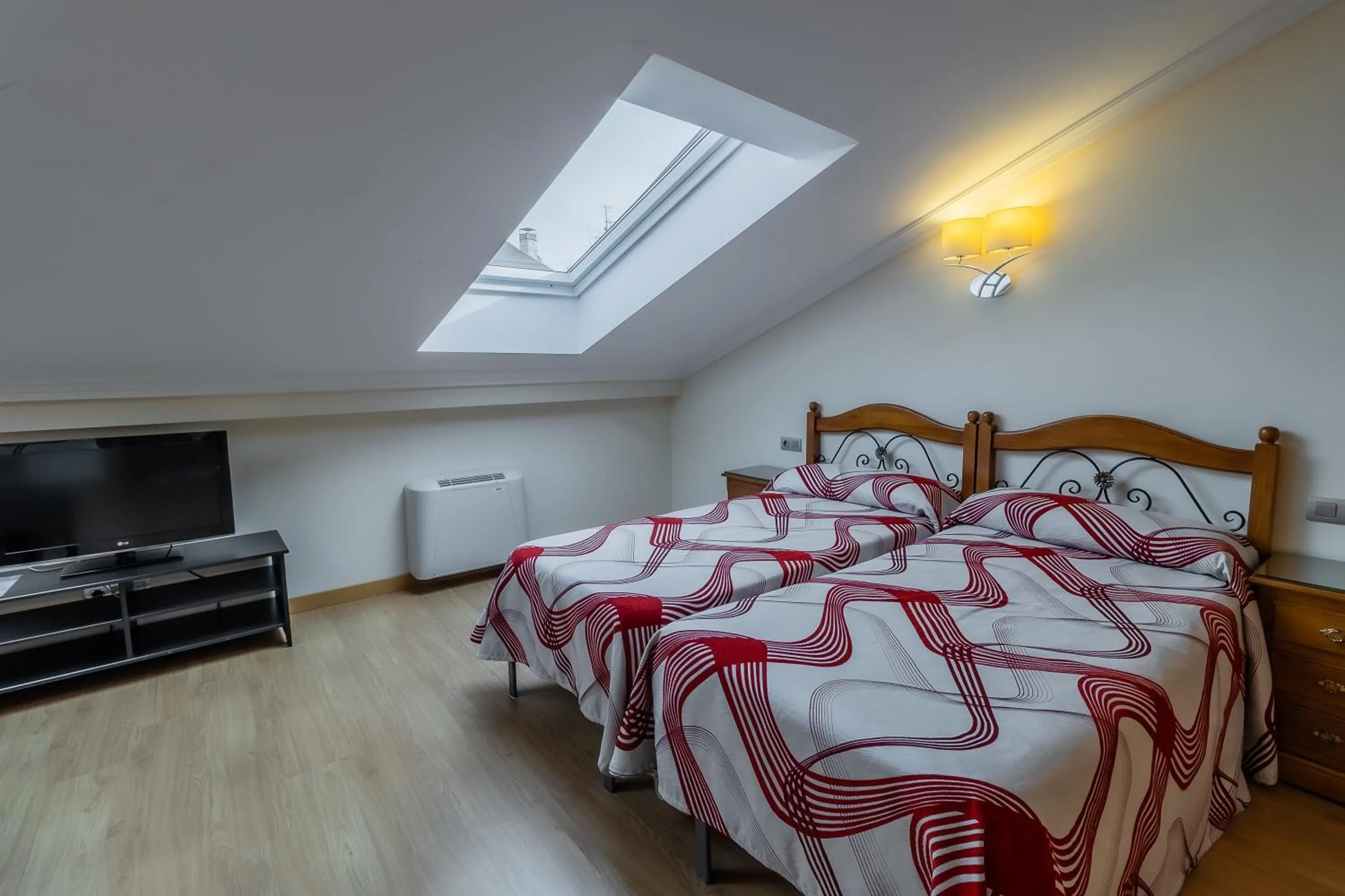Bedroom, Bed in Hotel Santo Domingo de Silos